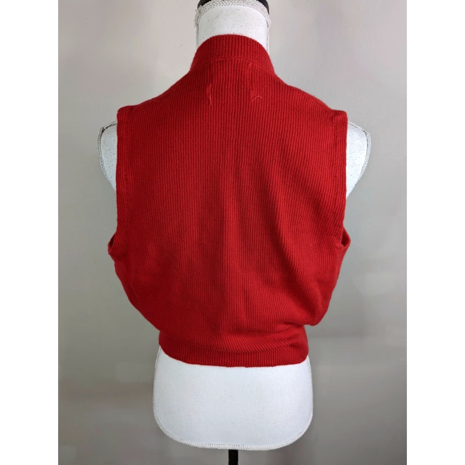 Vintage VINTAGE Brent Montgomery Ward Vest Sweater Wool 100% Red Women’s M V-Neck Wrap Sleeveless 70s 80s Casual Size M / US 6-8 / IT 42-44 - 6 Thumbnail