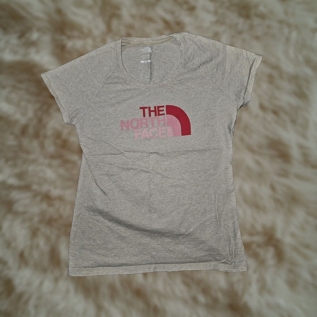 The North Face The North Face Shirt Womens L Gray Short Sleeve Slim Fit Logo Tee Top Size L / US 10 / IT 46 - 1 Thumbnail