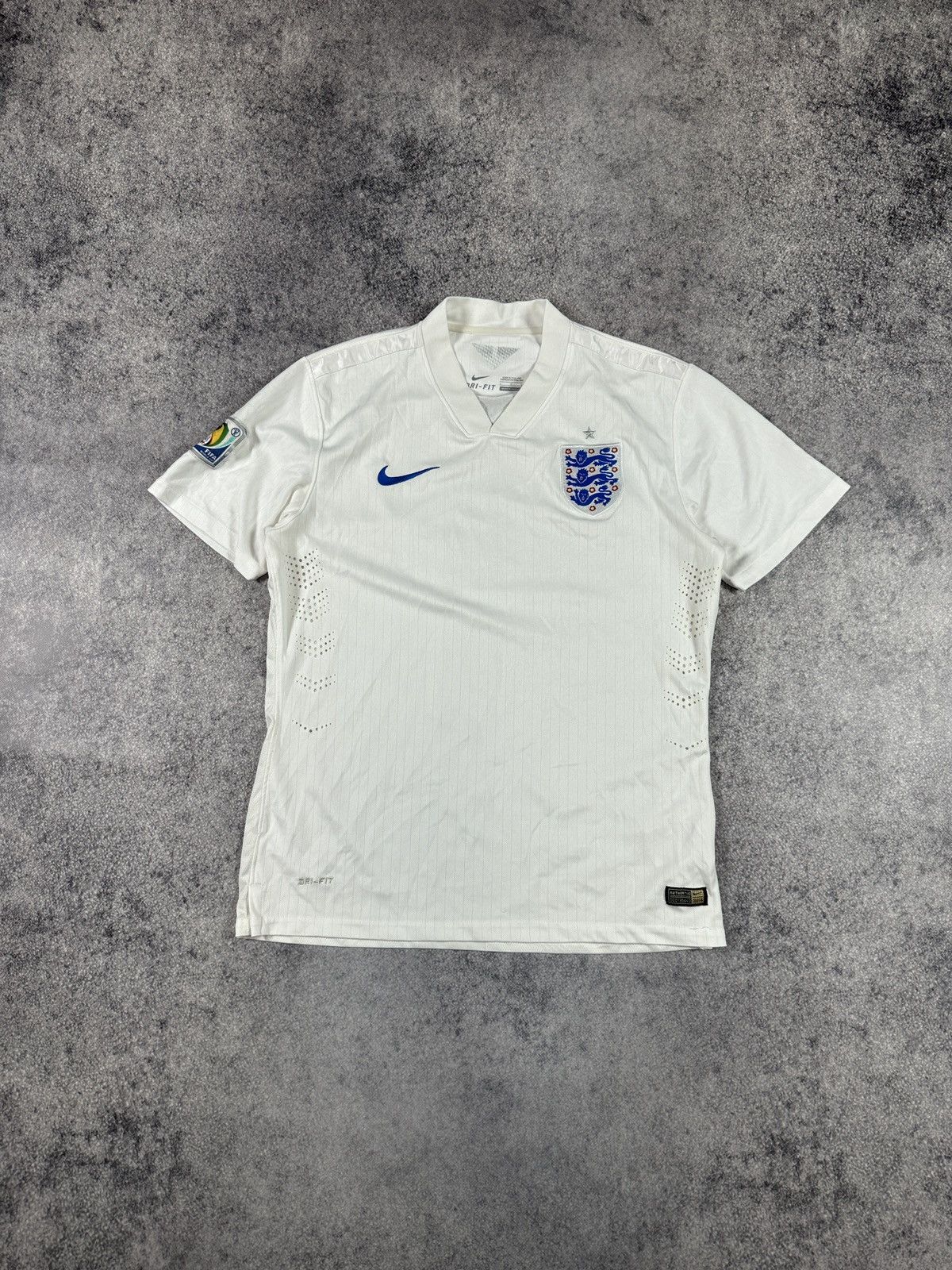 Nike Nike England Soccer Jersey Blokecore Wold Cup 2014 Rare L Size US L / EU 52-54 / 3 - 1 Thumbnail