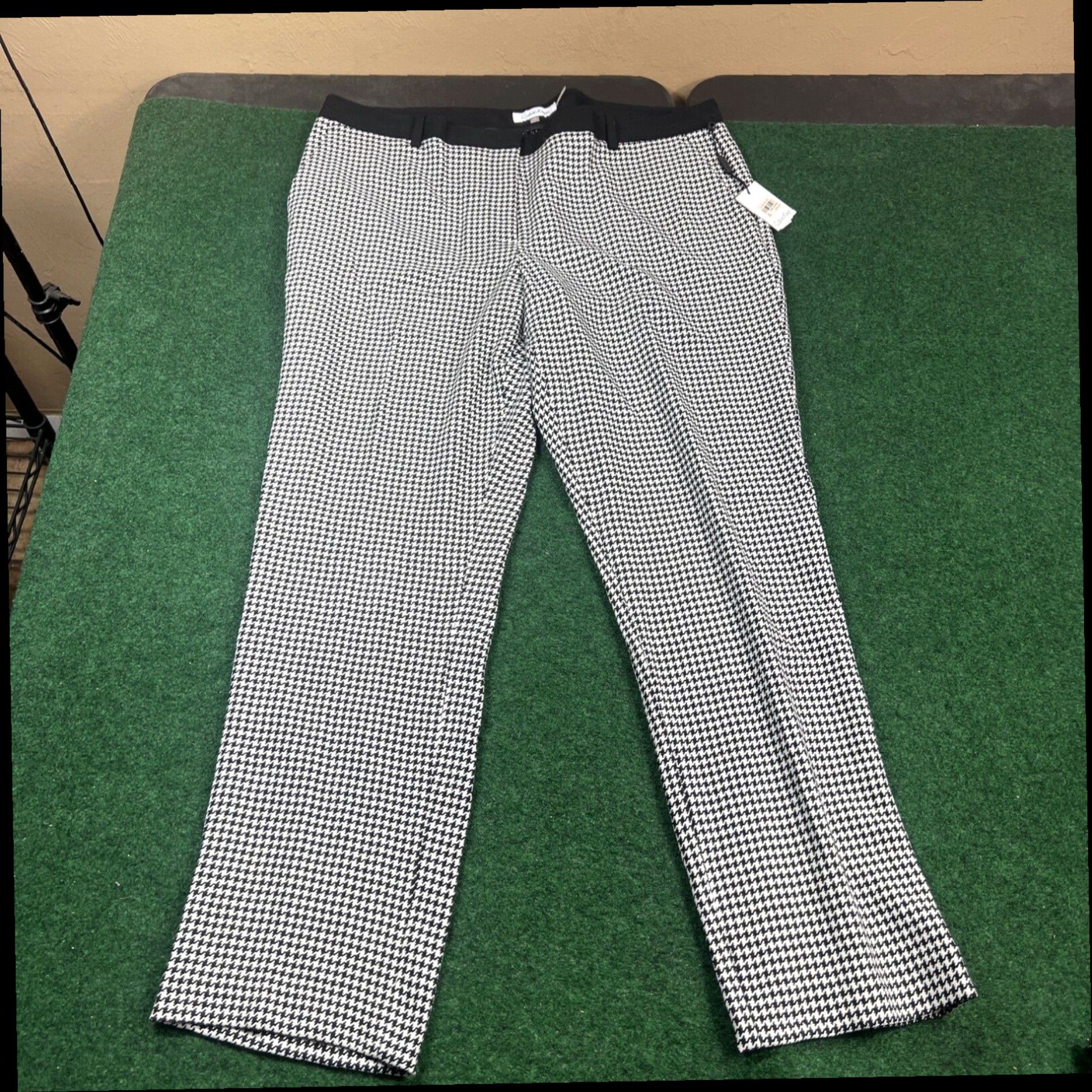 Calvin Klein Calvin Klein Highline Ankle Dress Pants Womens 14 Black White Check New Size 25" / US 0 / IT 36 - 1 Thumbnail