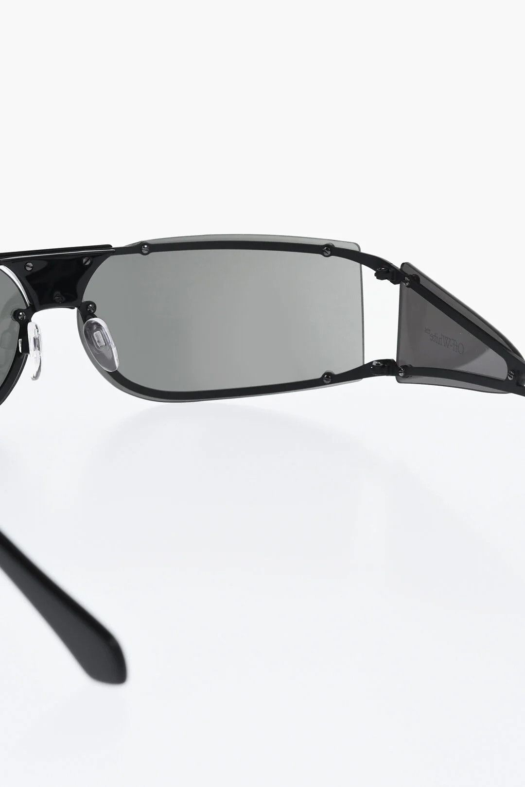Off-White og1mm0426 Size: OS / Shield Sunglasses in Black Size ONE SIZE - 3 Thumbnail