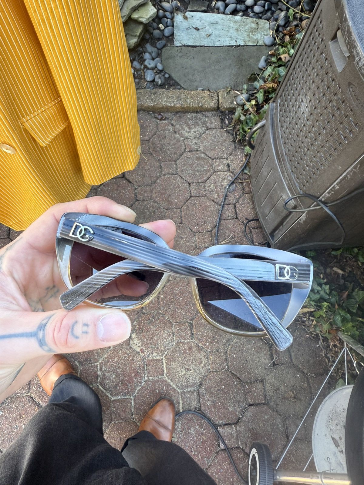 Other DG Black Grey Vtg Sunglasses Purple Hue 90s Size ONE SIZE - 2 Thumbnail