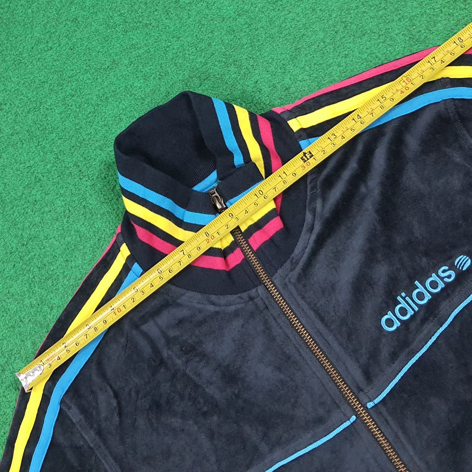 Adidas Vintage Adidas NEO Velour Track Velvet Jacket C283N12 Size US S / EU 44-46 / 1 - 11 Thumbnail
