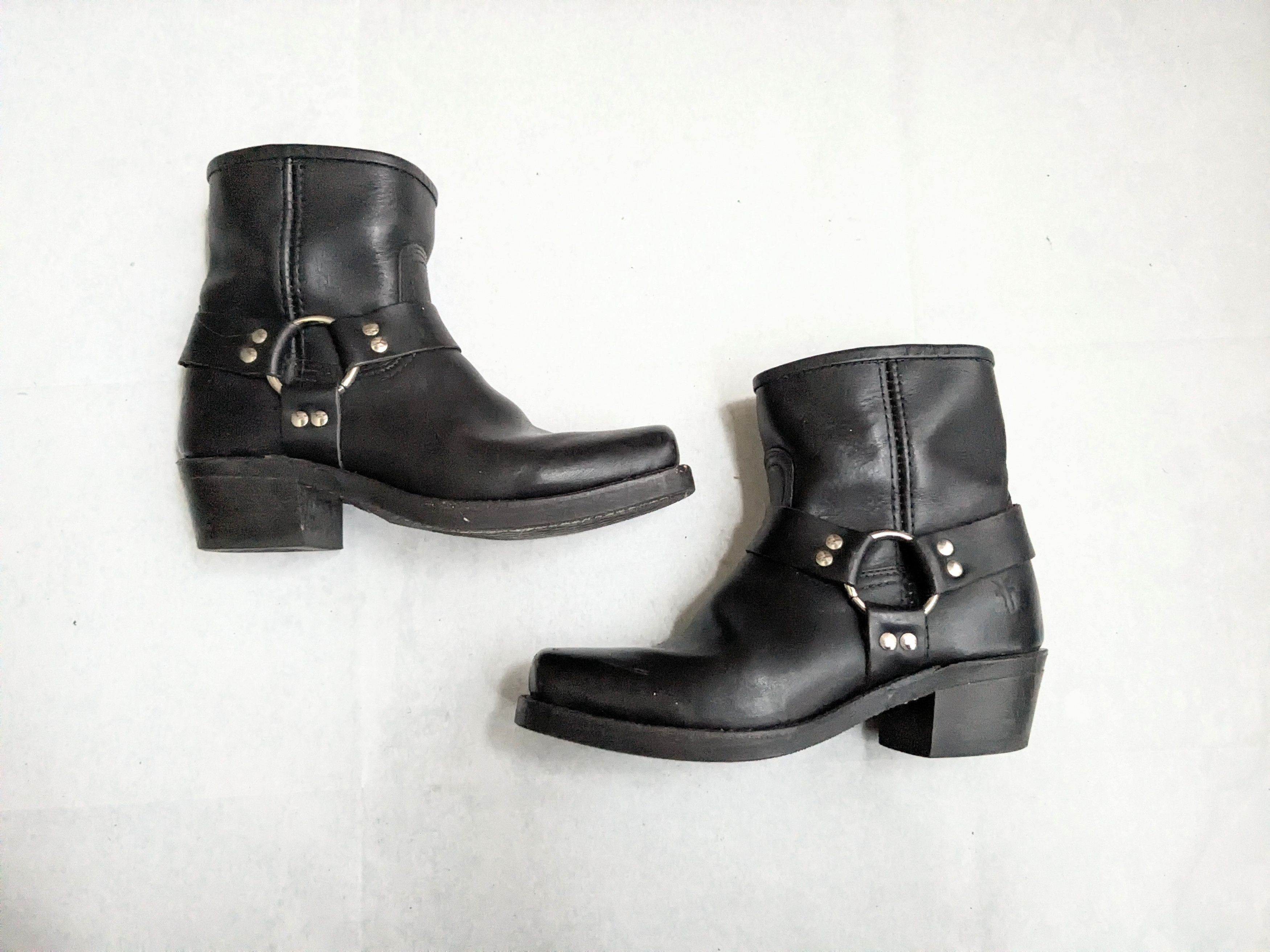 Frye Frye Harness Boots Black Leather 7 Leather Buckle Size US 7 / EU 40 - 1 Thumbnail
