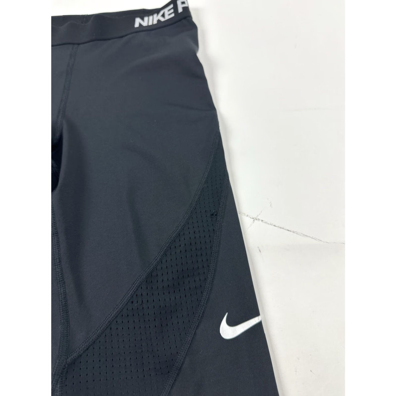 Nike Nike Pro Leggings Women’s M Medium Black Cropped Performance Activewear Size 32" / US 10 / IT 46 - 3 Thumbnail