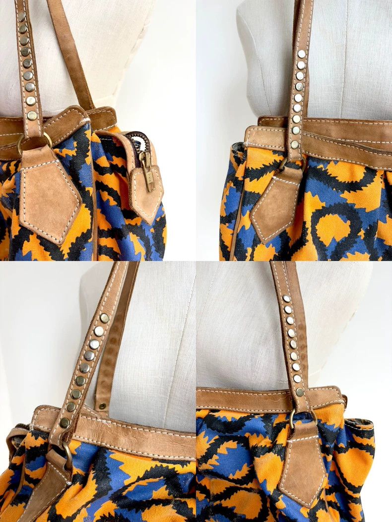 Vivienne Westwood Vivienne Westwood size os African series blue and yellow st Size ONE SIZE - 6 Thumbnail