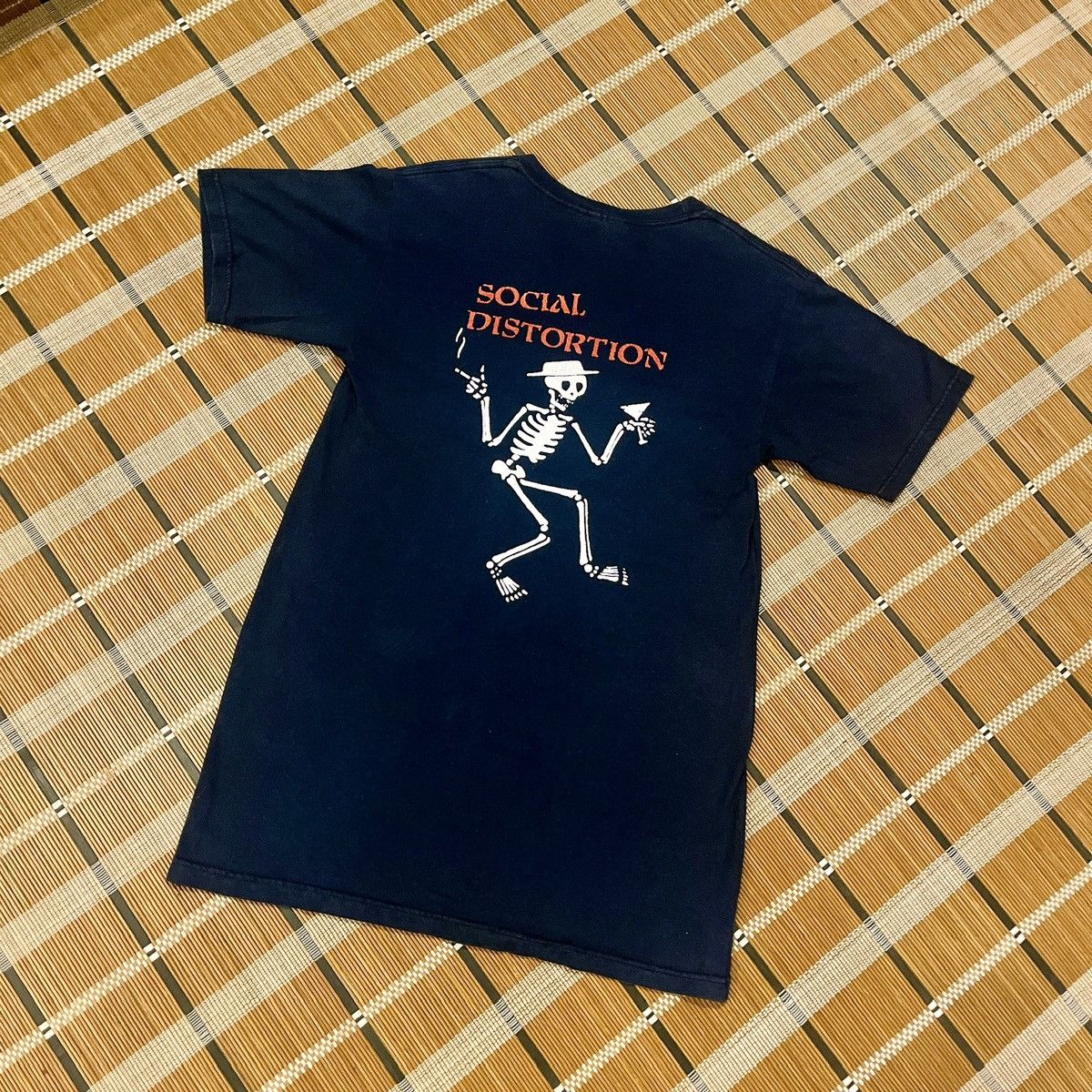 Band Tees × Vintage VTG90’s Social Distortion Skeleton💀 Size US M / EU 48-50 / 2 - 3 Thumbnail