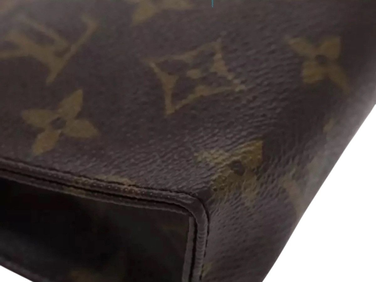 Louis Vuitton LOUIS Vuitton Monogram Pochette Toilettry Canvas Pouch EUC Size ONE SIZE - 2 Thumbnail