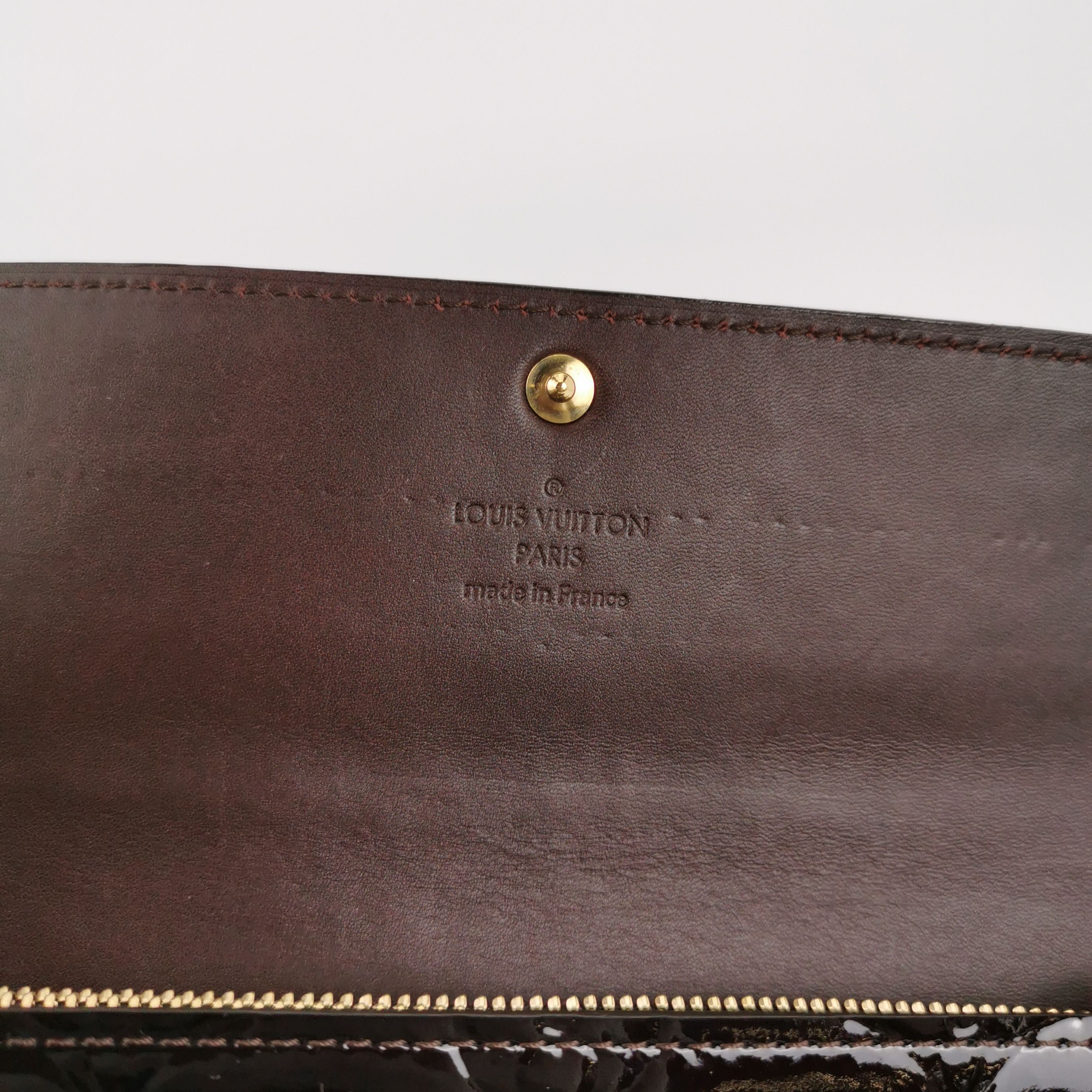 Louis Vuitton Louis Vuitton (LV) Sarah patent leather solid color monogra Size ONE SIZE - 1 Thumbnail