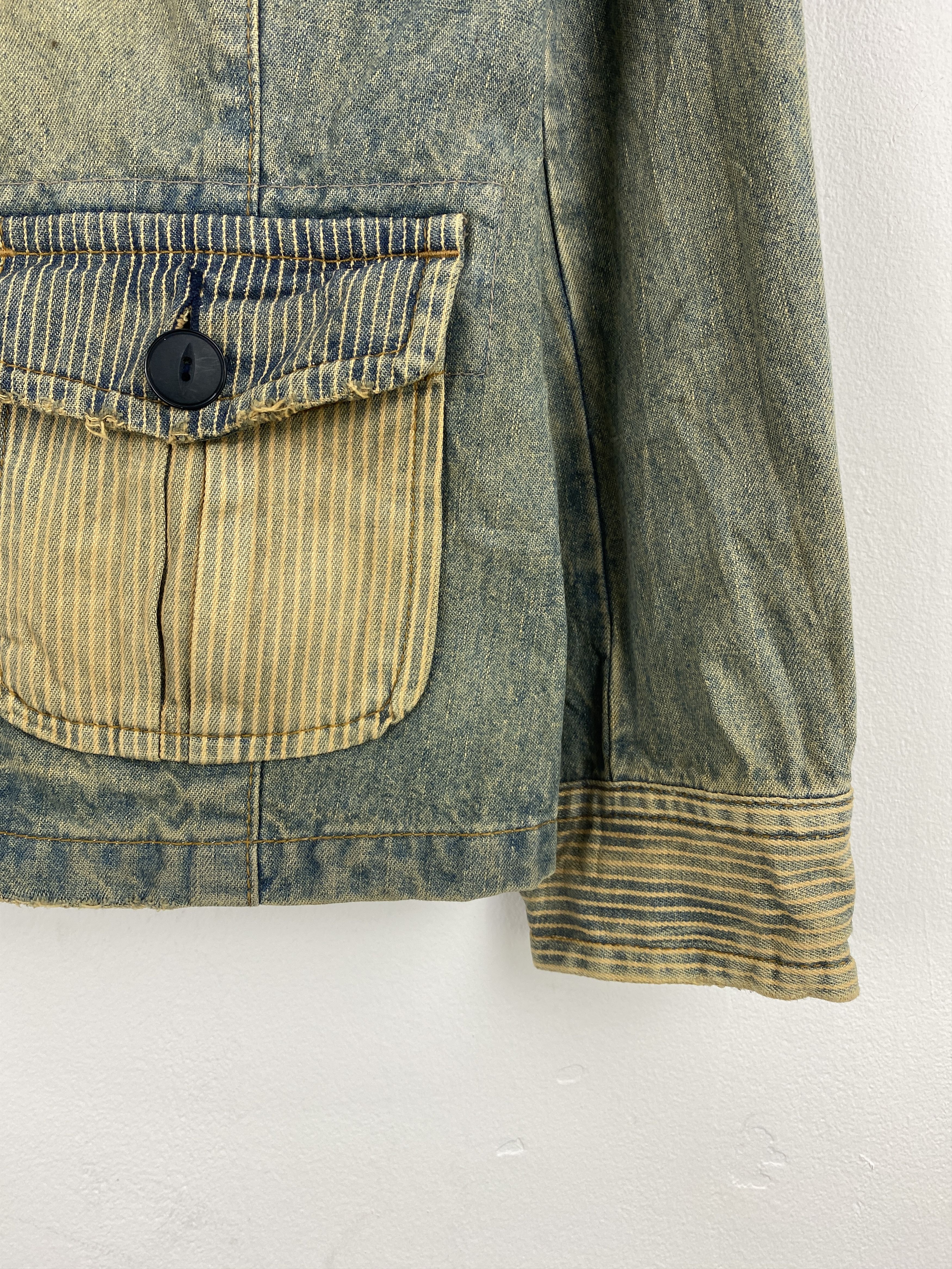 Japanese Brand Vintage Cube Sugar Multi Pocket Button Up Denim Jacket J2006 Size US S / EU 44-46 / 1 - 5 Thumbnail