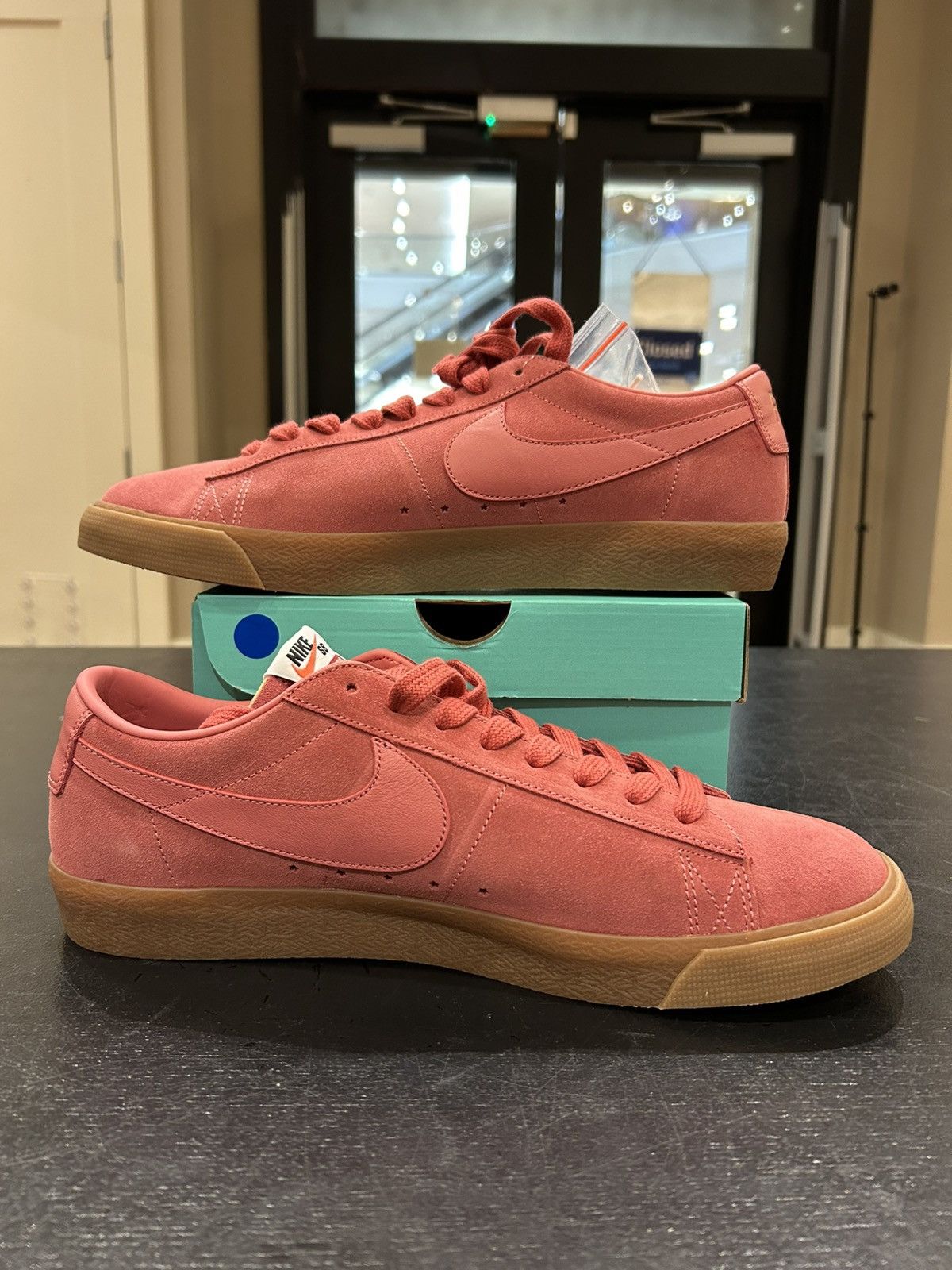 Nike × Supreme Nike SB X Supreme Blazer Low ‘Desert Bloom’ Size US 13 / EU 46 - 2 Thumbnail