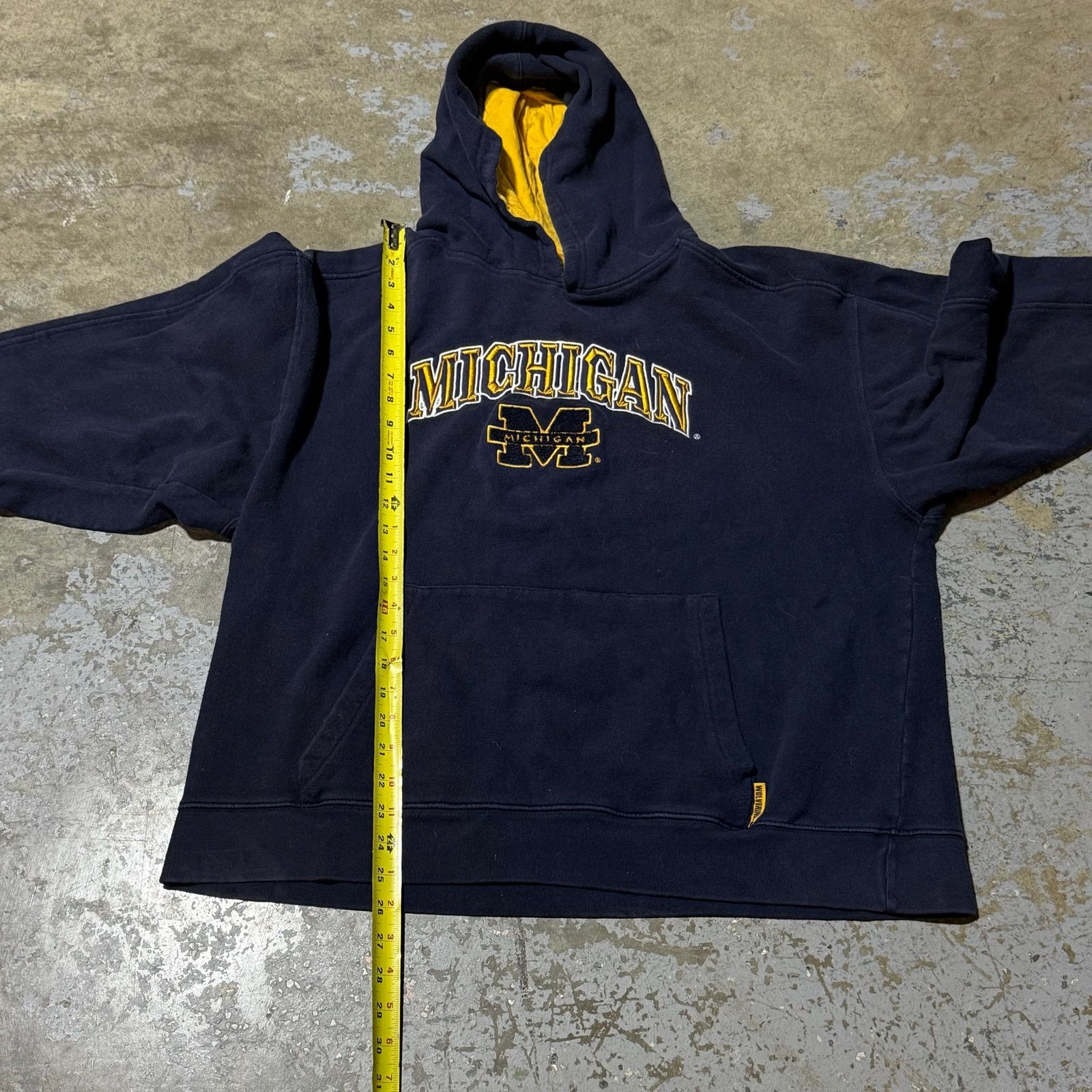 Vintage Y2K Michigan Wolverines Hoodie Size US XL / EU 56 / 4 - 6 Thumbnail