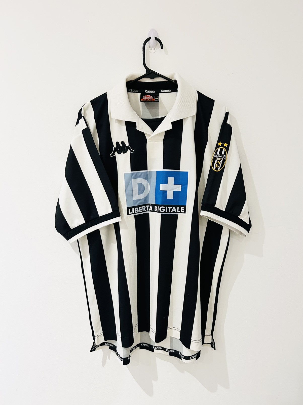 Kappa × Vintage Juventus 1998/99 home jersey Size US L / EU 52-54 / 3 - 1 Thumbnail