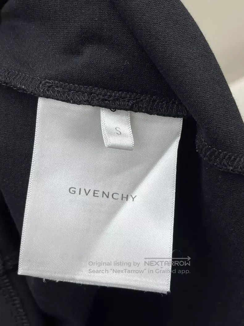Givenchy Givenchy Black Short Sleeve Size US S / EU 44-46 / 1 - 4 Thumbnail