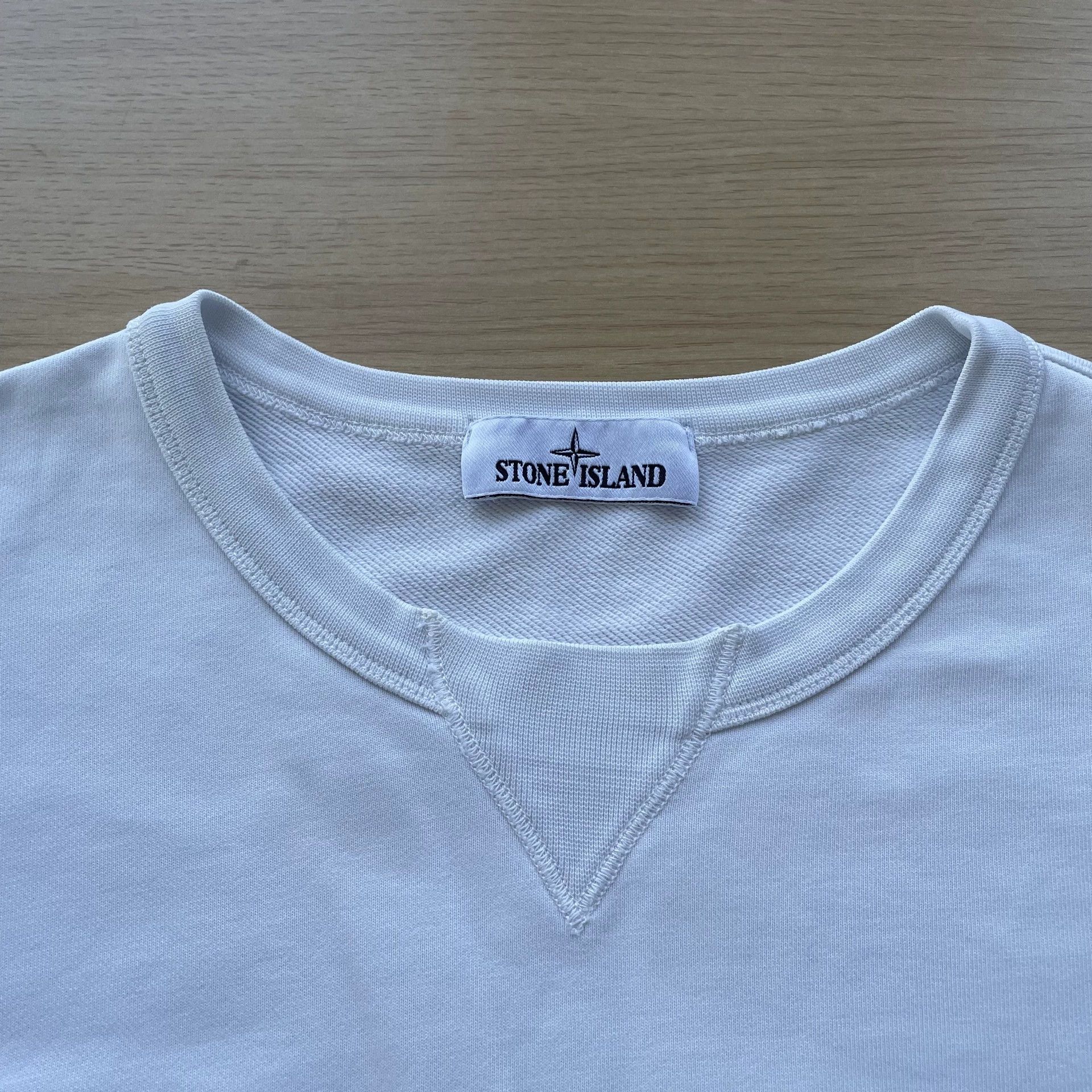 Stone Island STONE ISLAND SS22 solid crew patch sweatshirt men's white M Size US M / EU 48-50 / 2 - 4 Thumbnail