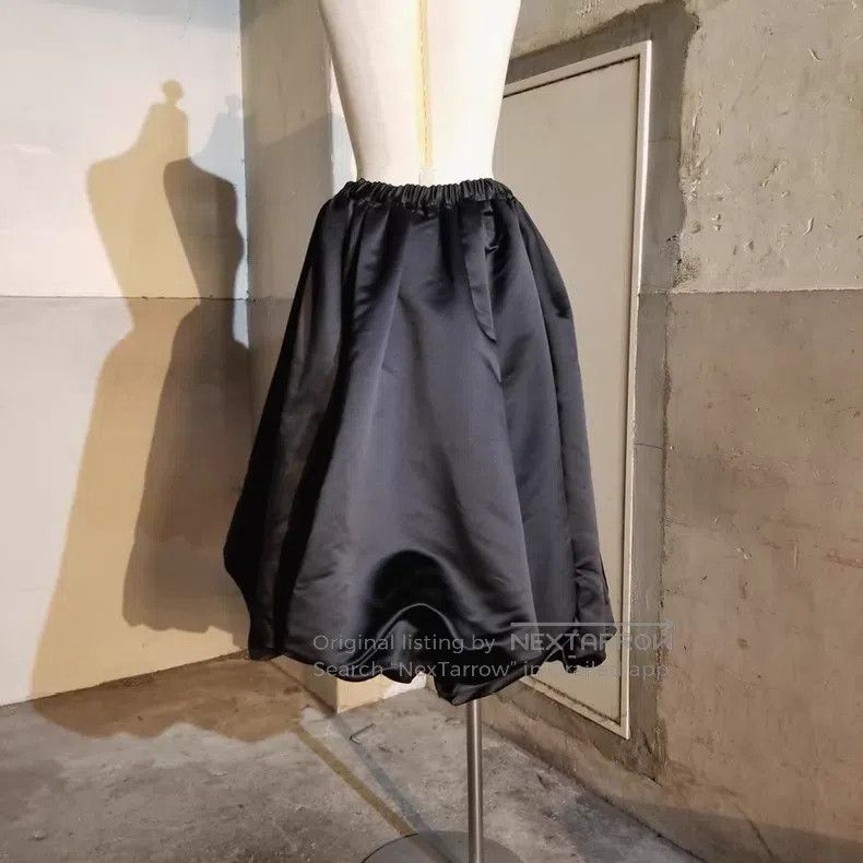 Comme des Garcons Comme Des Garcons size M Bud skirt Size 24" / US 00 / IT 34 - 3 Thumbnail