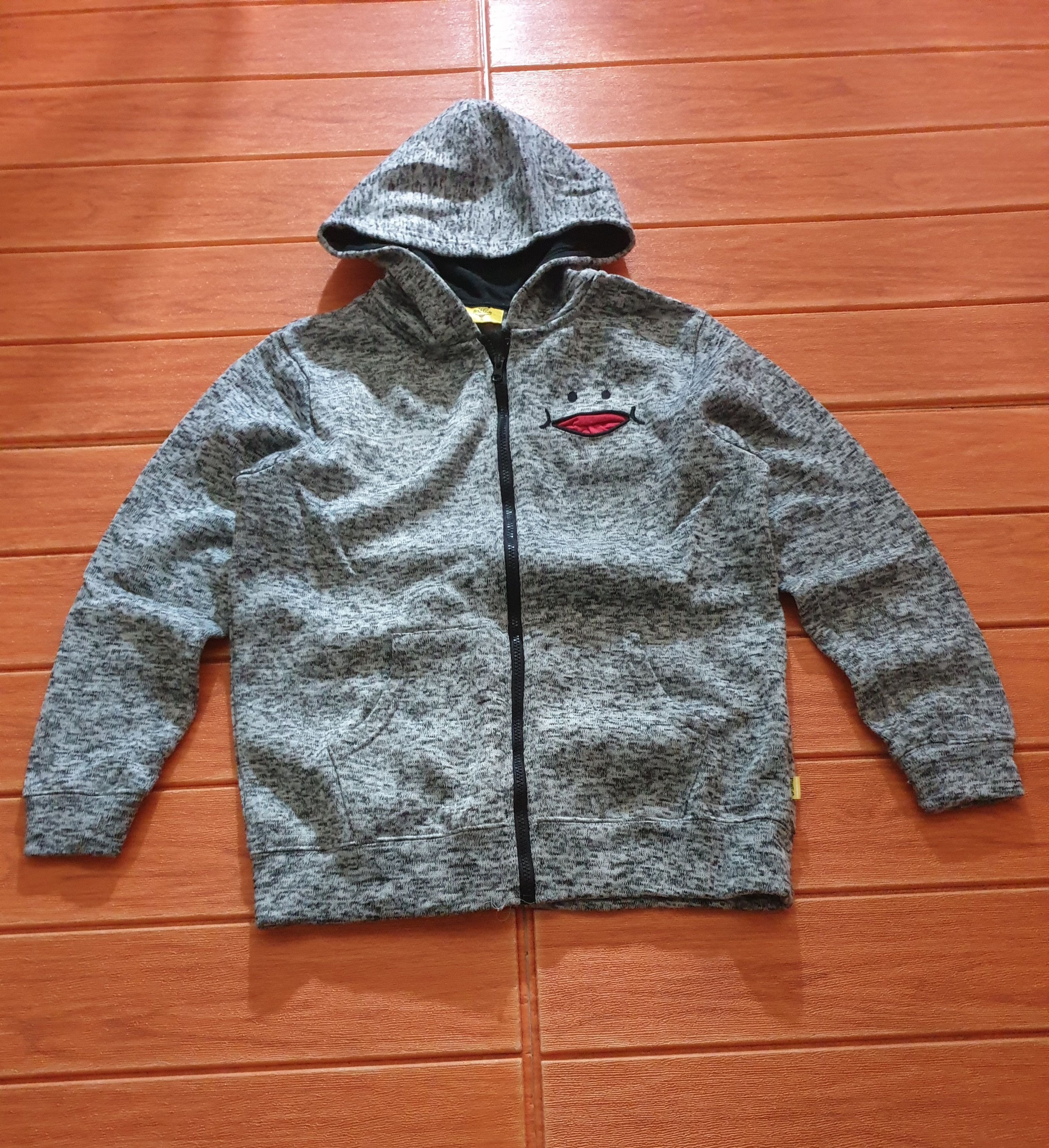 PPFM 💥Smile Up Japanese brand grey colour Sweater Size US M / EU 48-50 / 2 - 4 Thumbnail