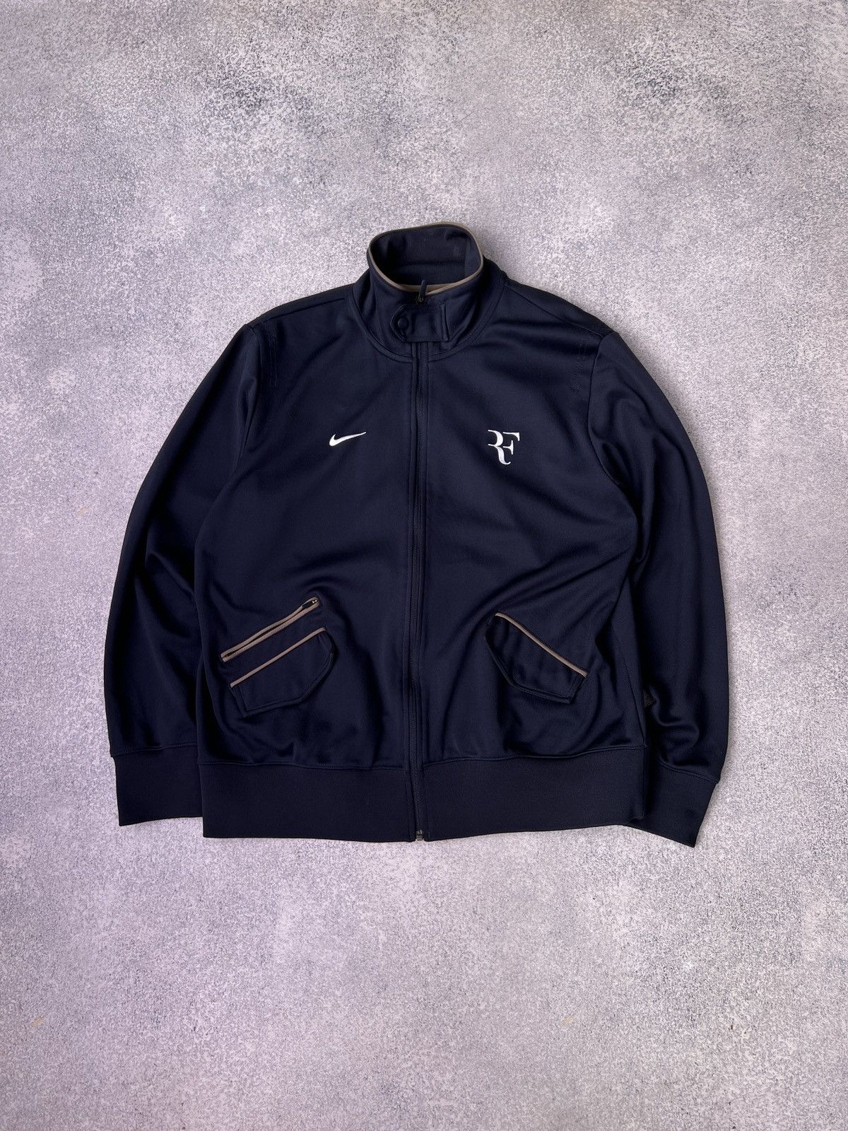 Nike × Vintage Vintage Nike Roger Federer U.S Open 2010 Navy Tennis Jacket Size US XXL / EU 58 / 5 - 5 Thumbnail