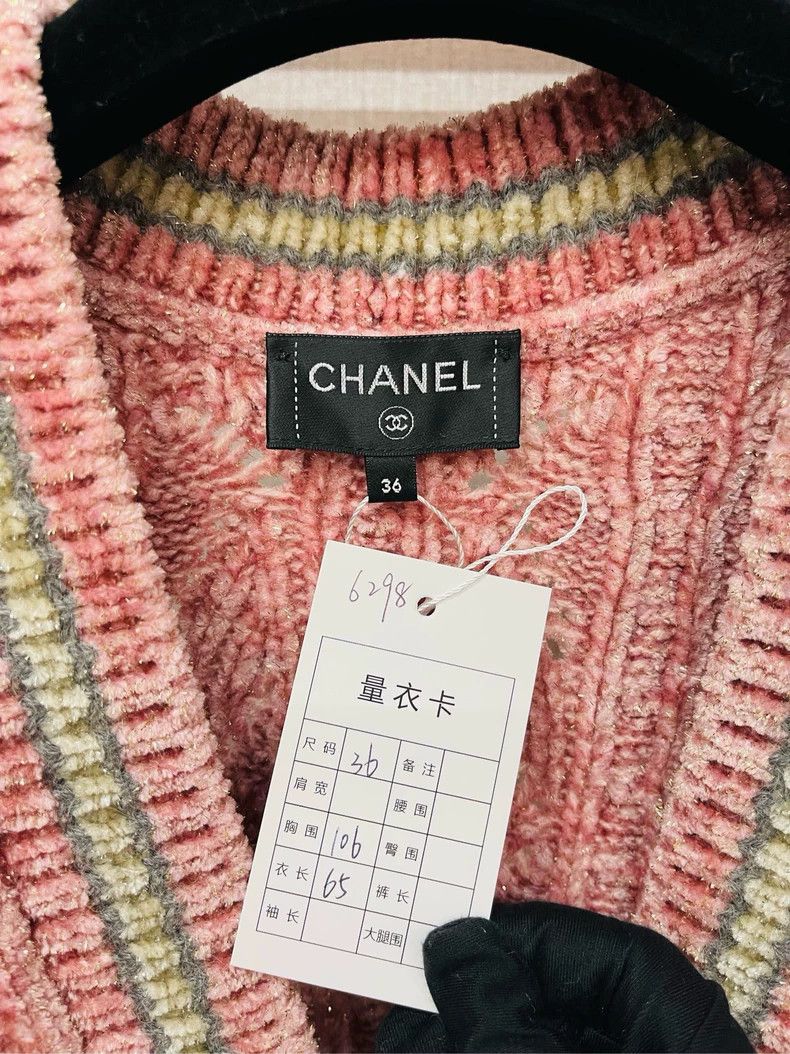 Chanel Chanel Pink velvet heavy industry stud beads size 5 sweater Size XS / US 0-2 / IT 36-38 - 3 Thumbnail