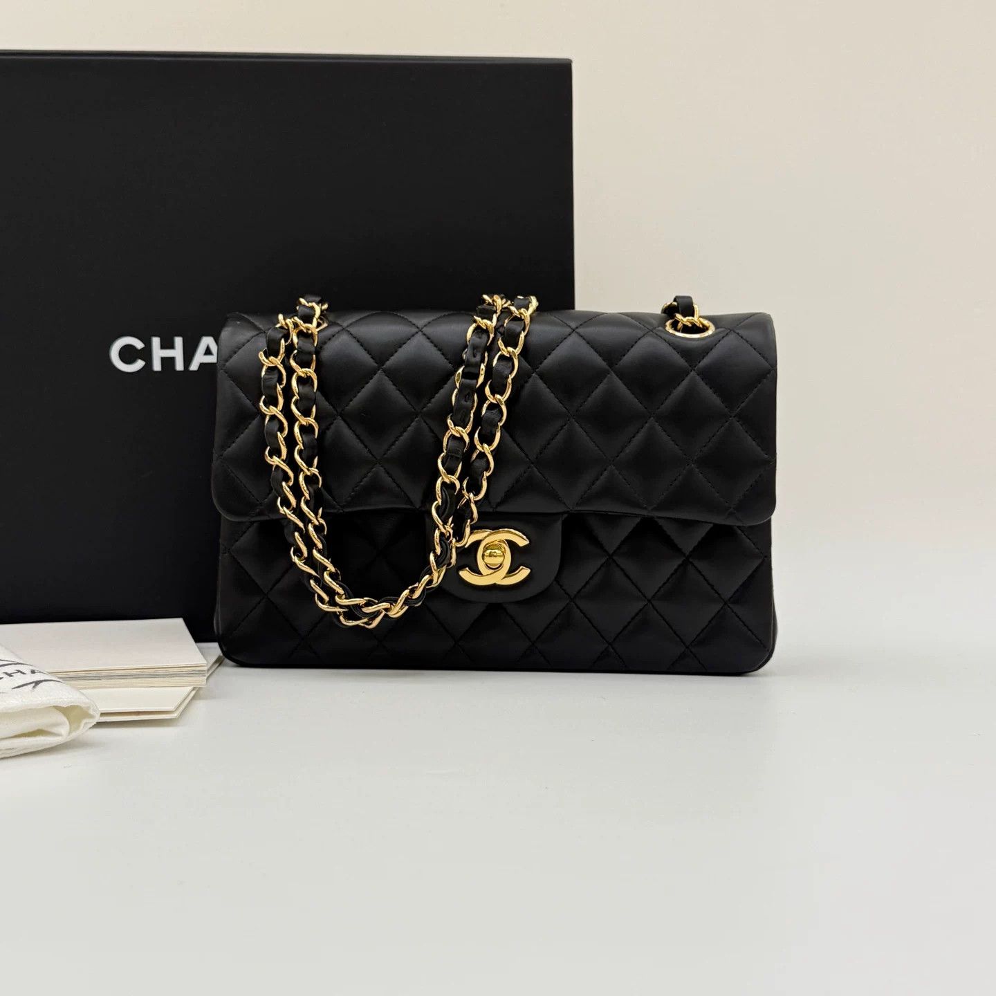 Chanel Pre-loved Bag Very good condition Size ONE SIZE - 1 Thumbnail