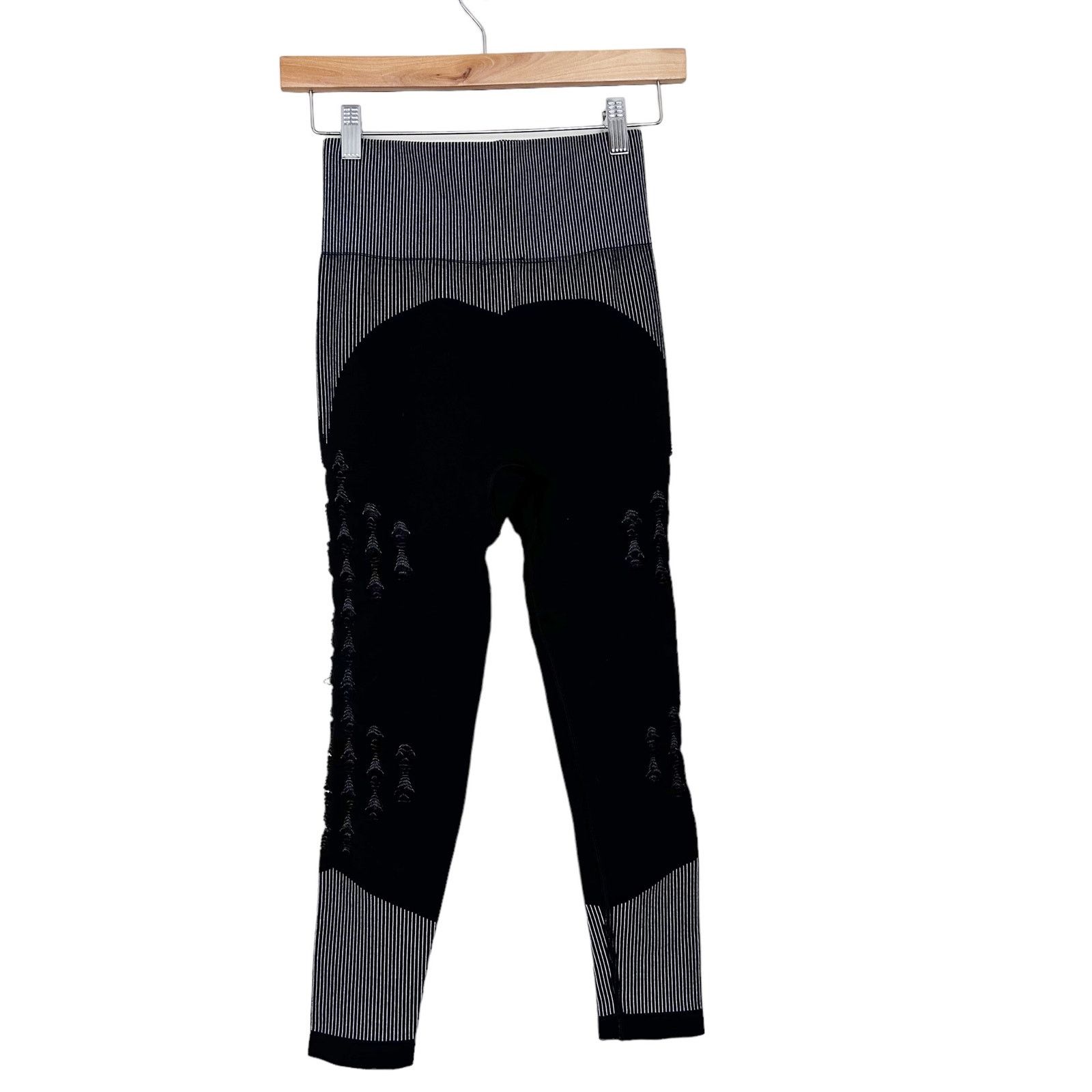 Other Engineered Life Black Seamless Leggings Sz S Size 28" / US 6 / IT 42 - 3 Thumbnail