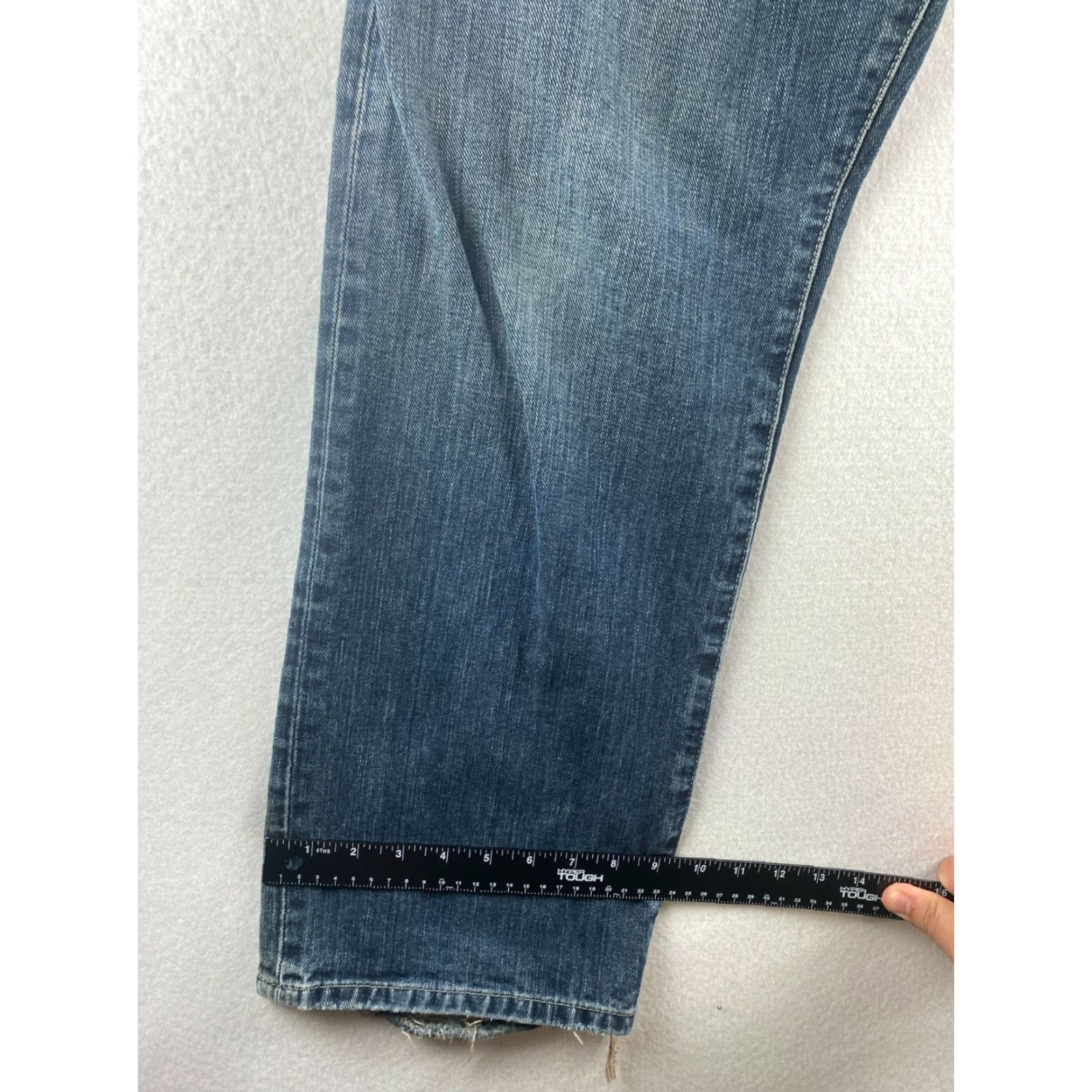 Eddie Bauer Eddie Bauer Jeans Mens 34 Blue Straight Relaxed Distressed 5-Pocket Denim Cotton Blend Pants Size US 34 / EU 50 - 6 Thumbnail