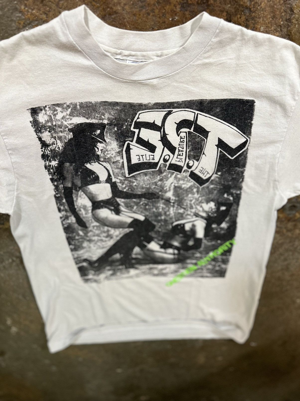 Vintage VINTAGE THE PLEASURE ELITE SHIRT SZ L WHT SINGLE STITCH RARE Size US L / EU 52-54 / 3 - 8 Thumbnail