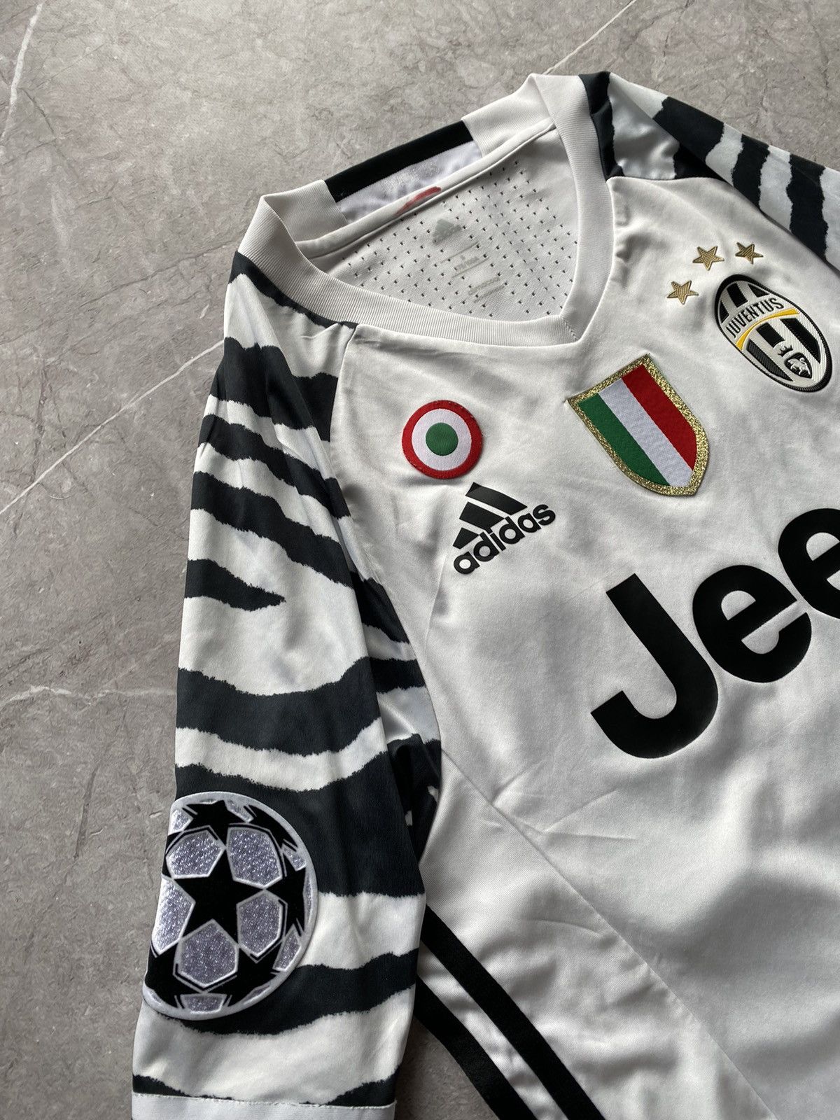 Adidas 🇮🇹Adidas 2016-17 FC Juventus # 10 Football Soccer Jersey Size US S / EU 44-46 / 1 - 5 Thumbnail