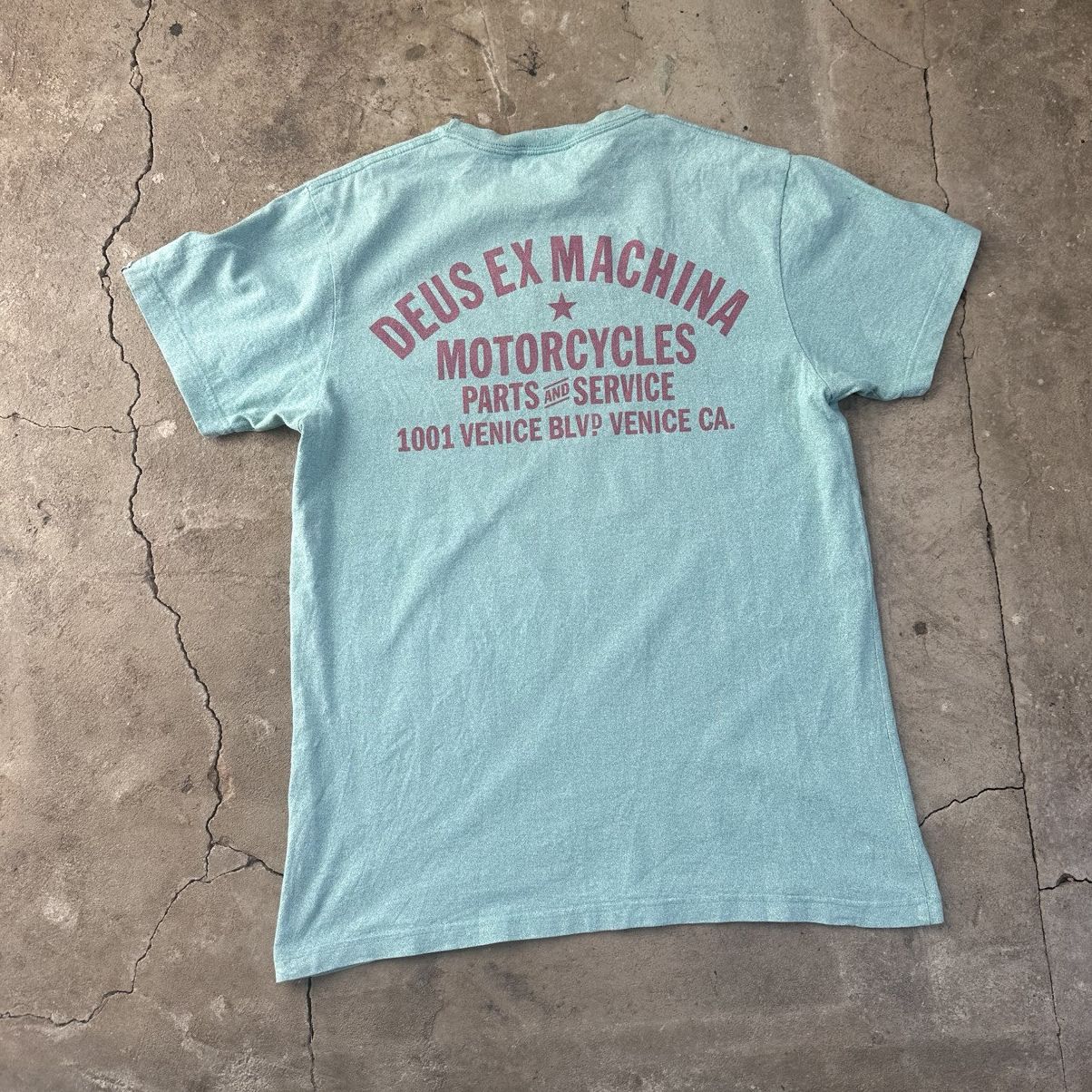 Deus Ex Machina Vintage Deus Ex Machina Big Logo Tee Size US L / EU 52-54 / 3 - 2 Thumbnail
