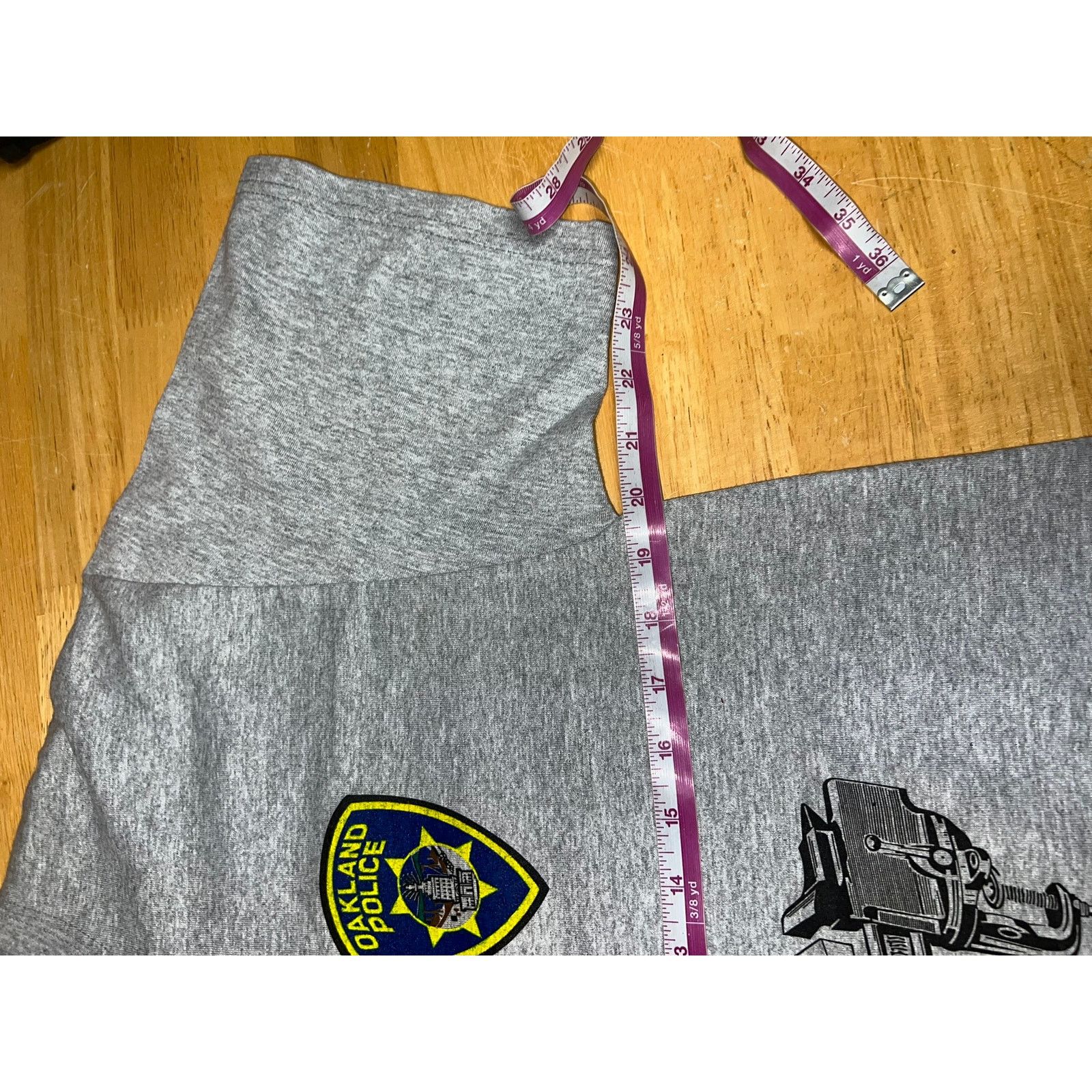 Hanes Vintage Oakland Police Shirt Vise Squad 90s Tee VTG M Size US M / EU 48-50 / 2 - 7 Thumbnail