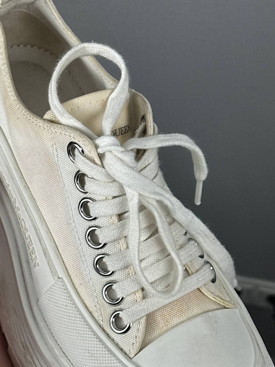 Alexander McQueen Alexander McQueen Tread Slick White Canvas Low Top Sneakers Size US 6 / IT 36 - 7 Thumbnail