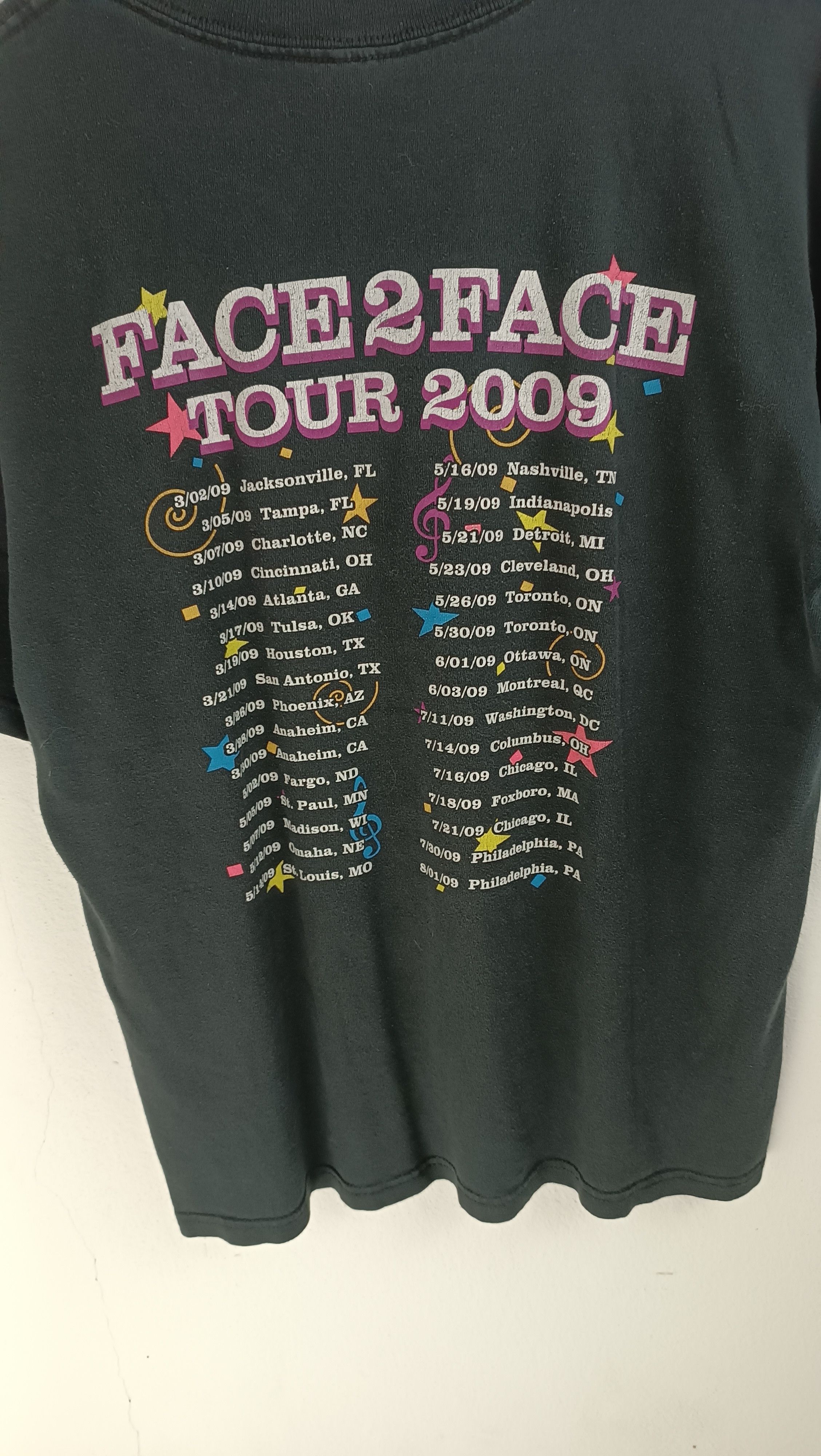 Band Tees VINTAGE '09 BILLY JOEL & ELTON JOHN FACE2FACE TOUR VERY RARE Size US M / EU 48-50 / 2 - 13 Thumbnail