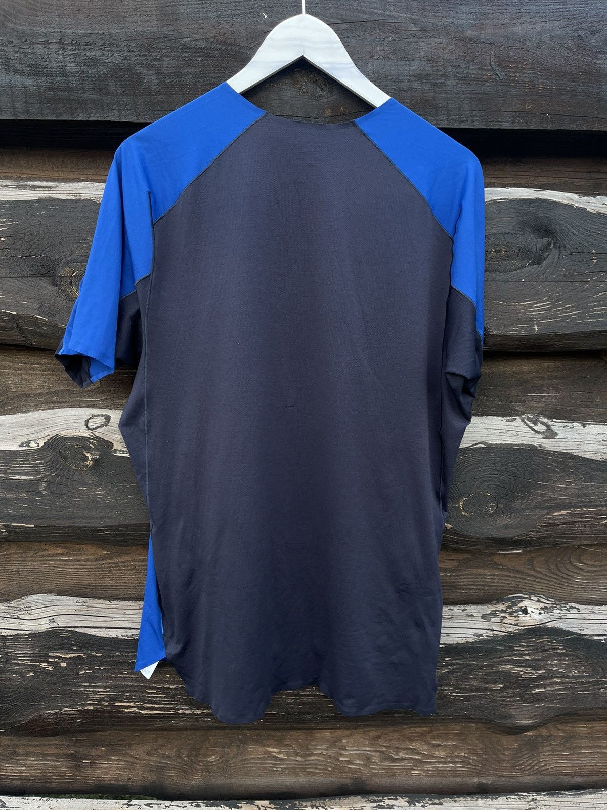 Arc'teryx Arcteryx blue t-shirt big logo jersey Size US L / EU 52-54 / 3 - 9 Thumbnail