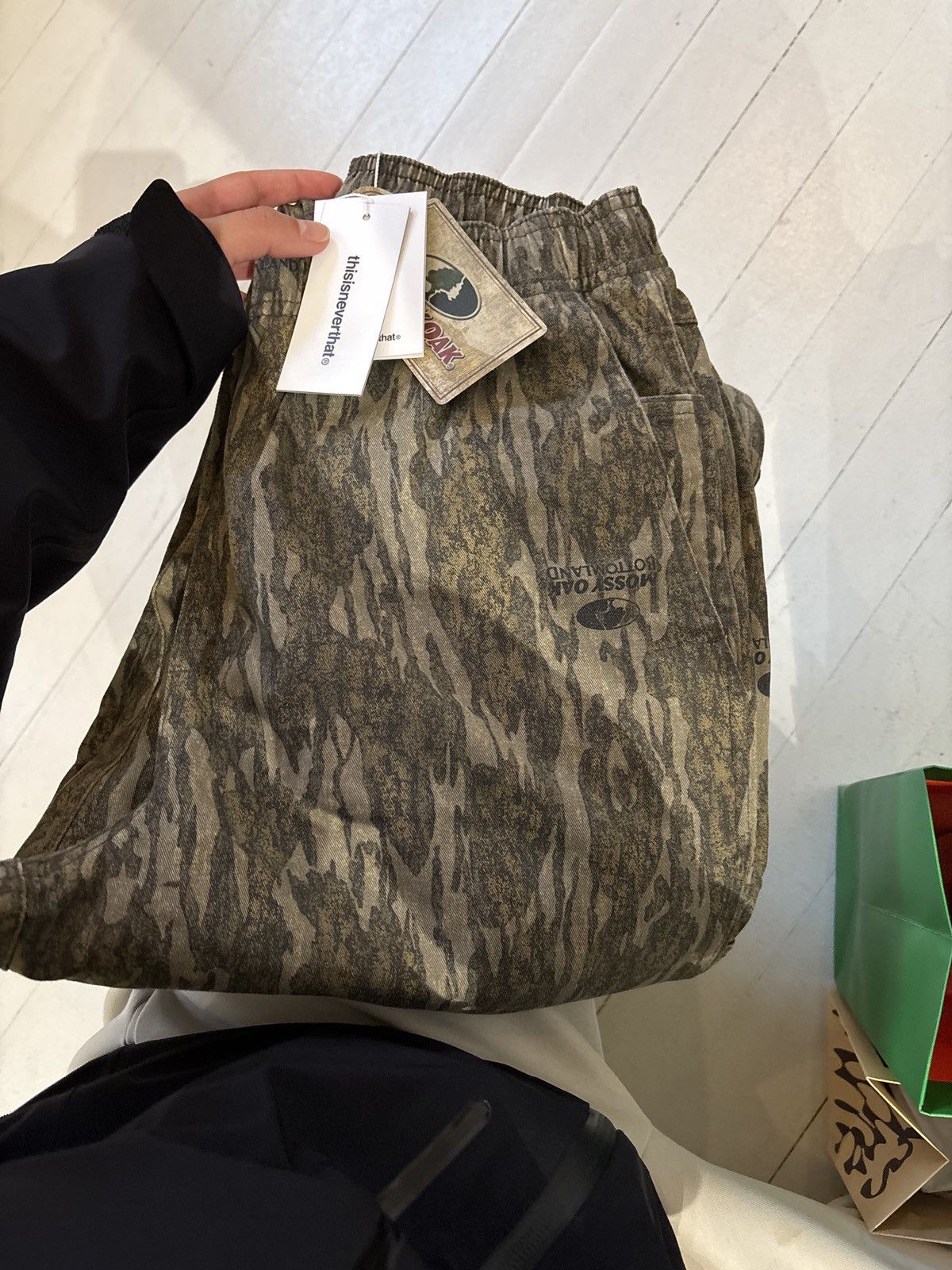 thisisneverthat camo drawstring pants Size US 29 - 1 Thumbnail