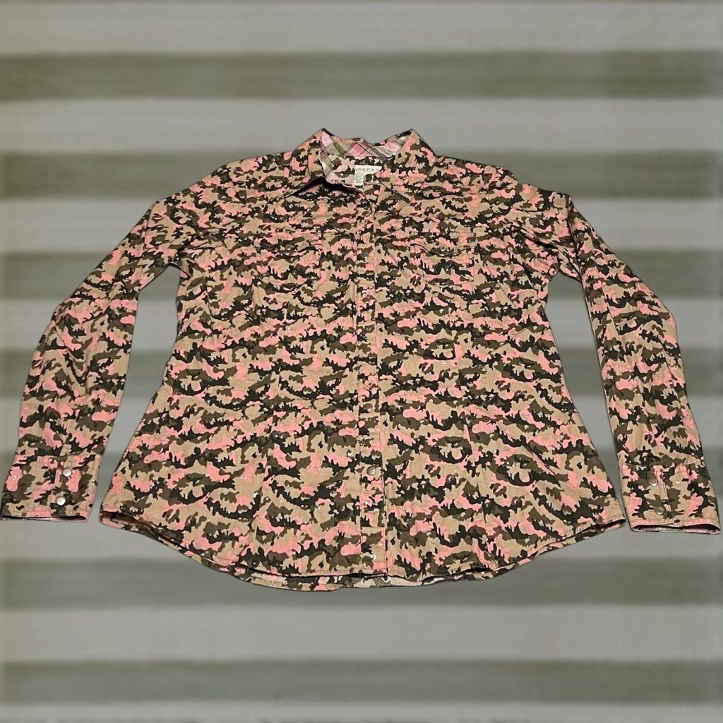 Roper Roper Long Sleeve Pearl Snap Western Shirt Juniors XL Pink Camo Silver Womens Blouse Gloss Pearl Snap Western 100% Cotton Size XL / US 12-14 / IT 48-50 - 1 Thumbnail