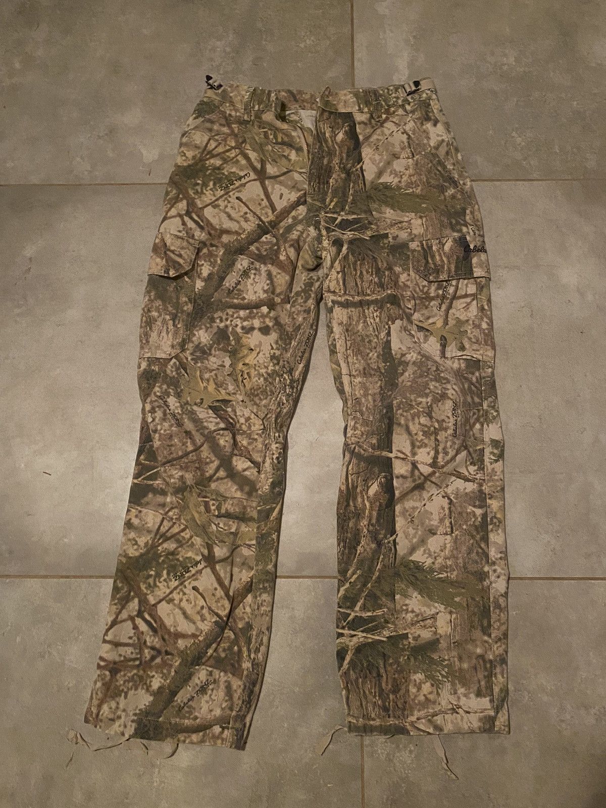 Cabelas Cabela’s Women’s Camo Cargo Pants Size 40" / US 18 - 1 Thumbnail