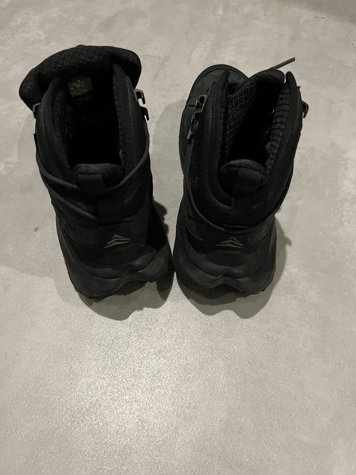 Hoka hoka one one hiking boots Size US 9.5 / EU 42-43 - 2 Thumbnail