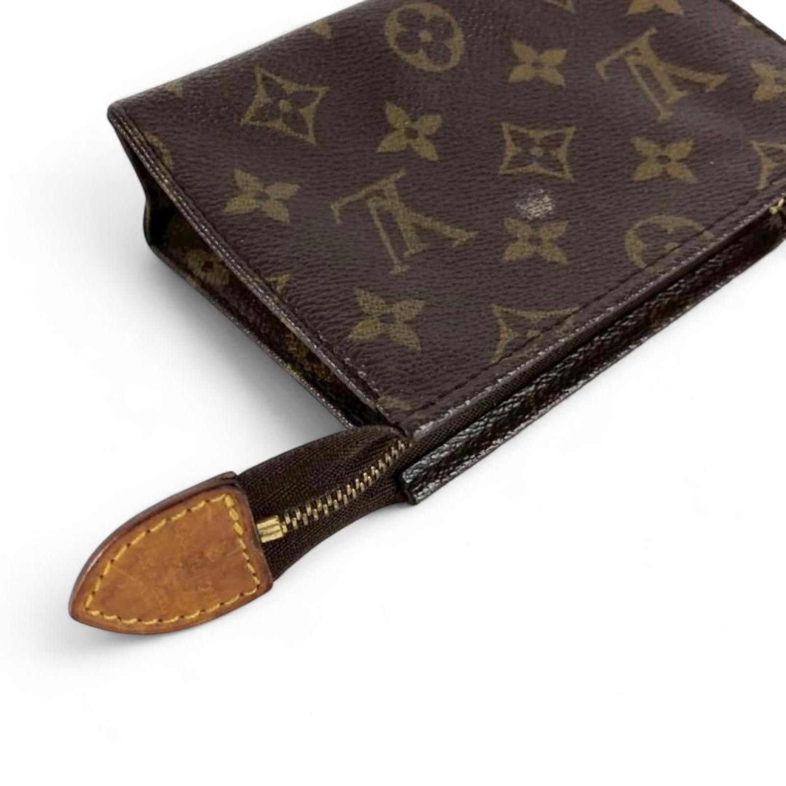 Louis Vuitton Louis Vuitton - Monogram Canvas Pouch Clutch Size ONE SIZE - 5 Thumbnail