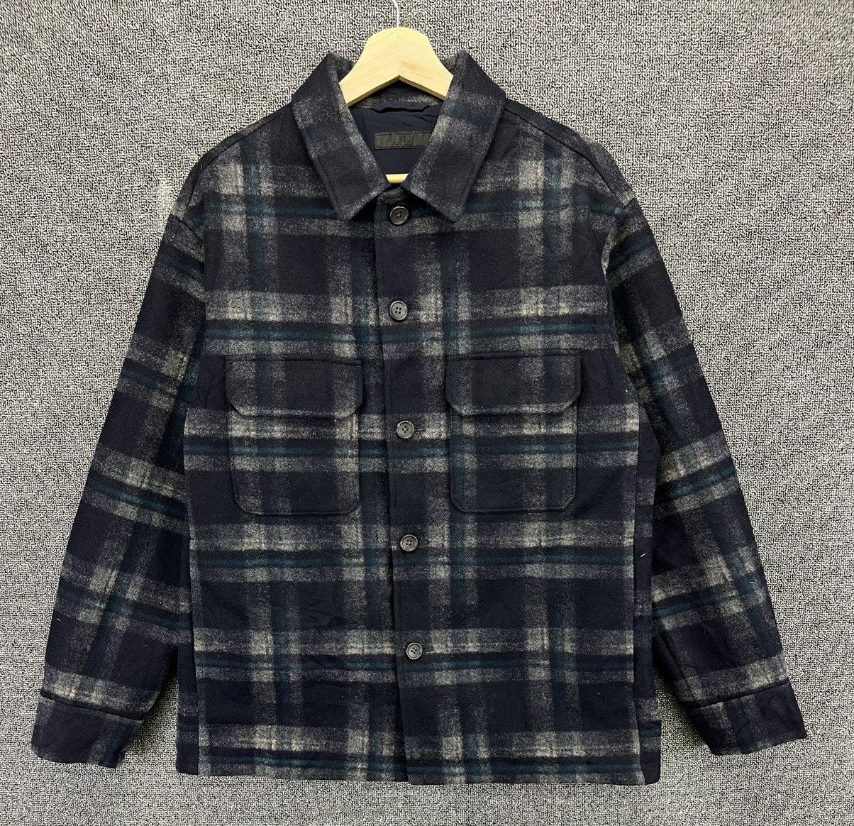 Flannel Vintage Uniqlo Shadow Plaid Button Up Flannel Jacket Size US M / EU 48-50 / 2 - 1 Thumbnail