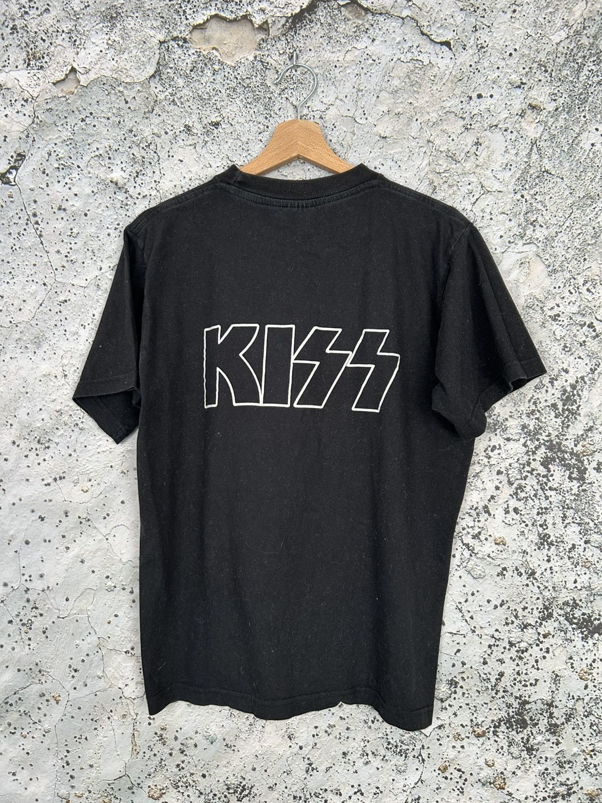 Band Tees Vintage The KISS Rock Band Tee Avant Garde Metal Rare 90s Size US L / EU 52-54 / 3 - 3 Thumbnail