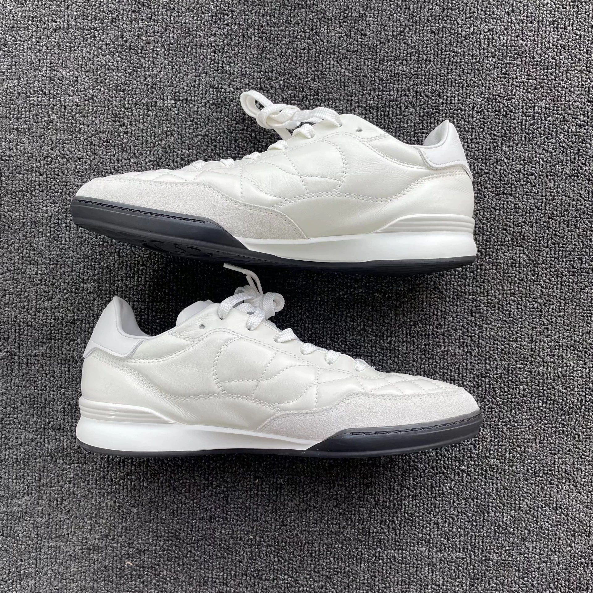 Chanel CHANEL 25S Women's White Deerskin Sneaker 38.5 Unused Size US 8 / IT 38 - 6 Thumbnail