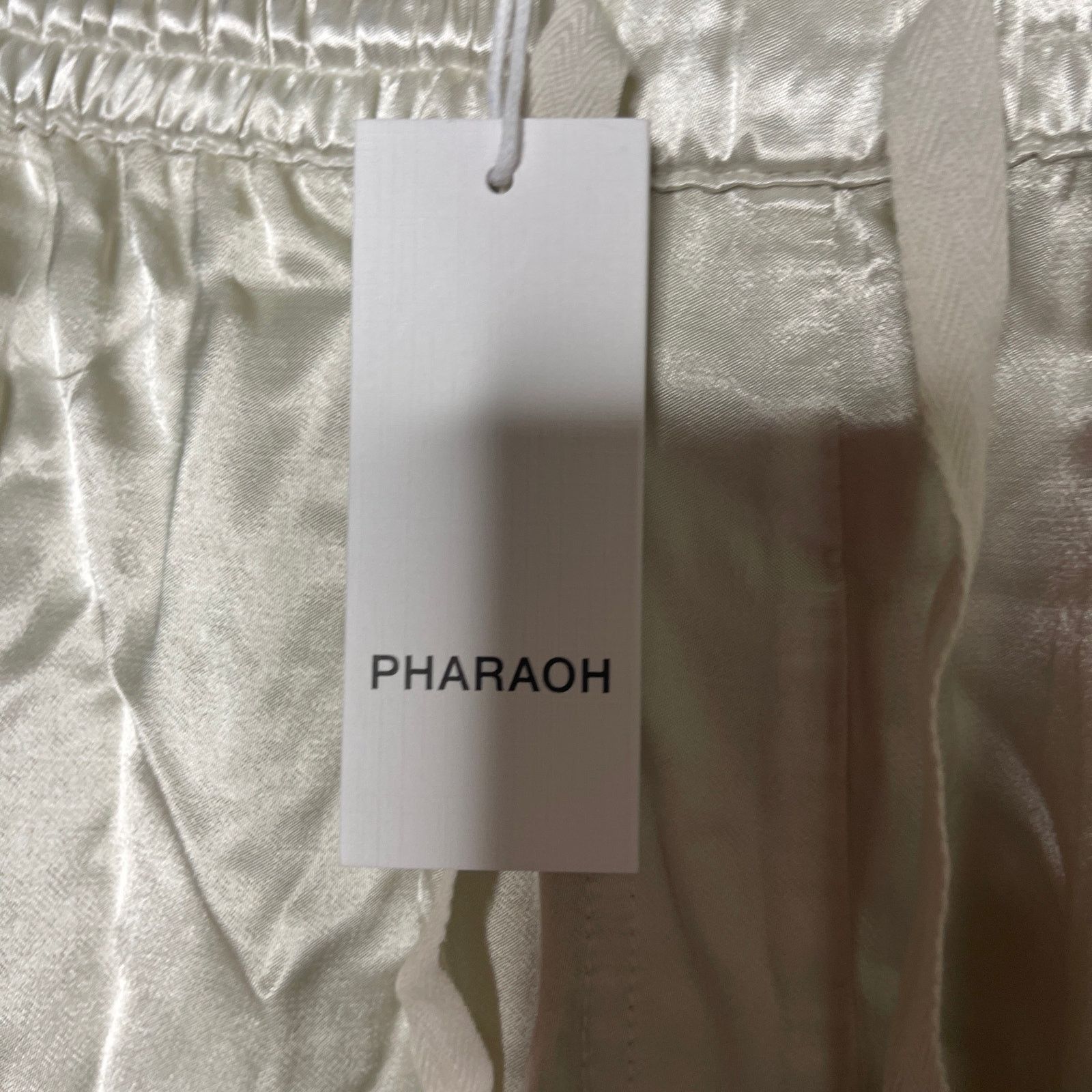 Other New Pharaoh Mason Cargo Pant in Vintage Satin in Oyster 1 S Size 26" / US 2 / IT 38 - 4 Thumbnail