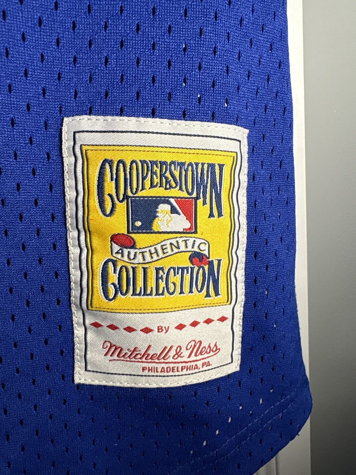 Mitchell & Ness Blue Jays #12 Roberto Alomar Cooperstown Collection Jersey Size US M / EU 48-50 / 2 - 4 Thumbnail