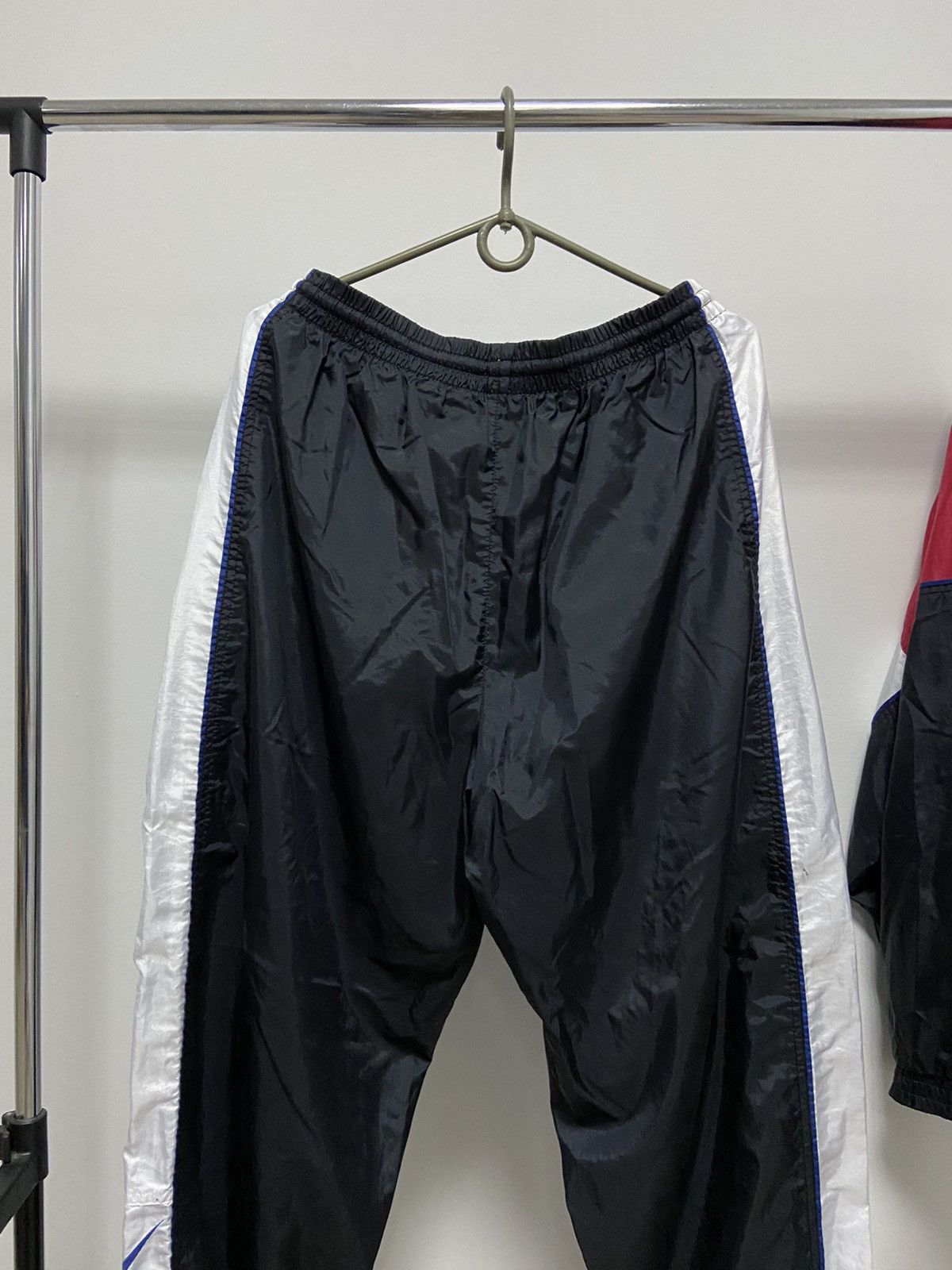 Nike × Vintage Nike Sweat Suit Vintage 90s Big Logo Pants Sweatshirt Nylon Size US L / EU 52-54 / 3 - 10 Thumbnail