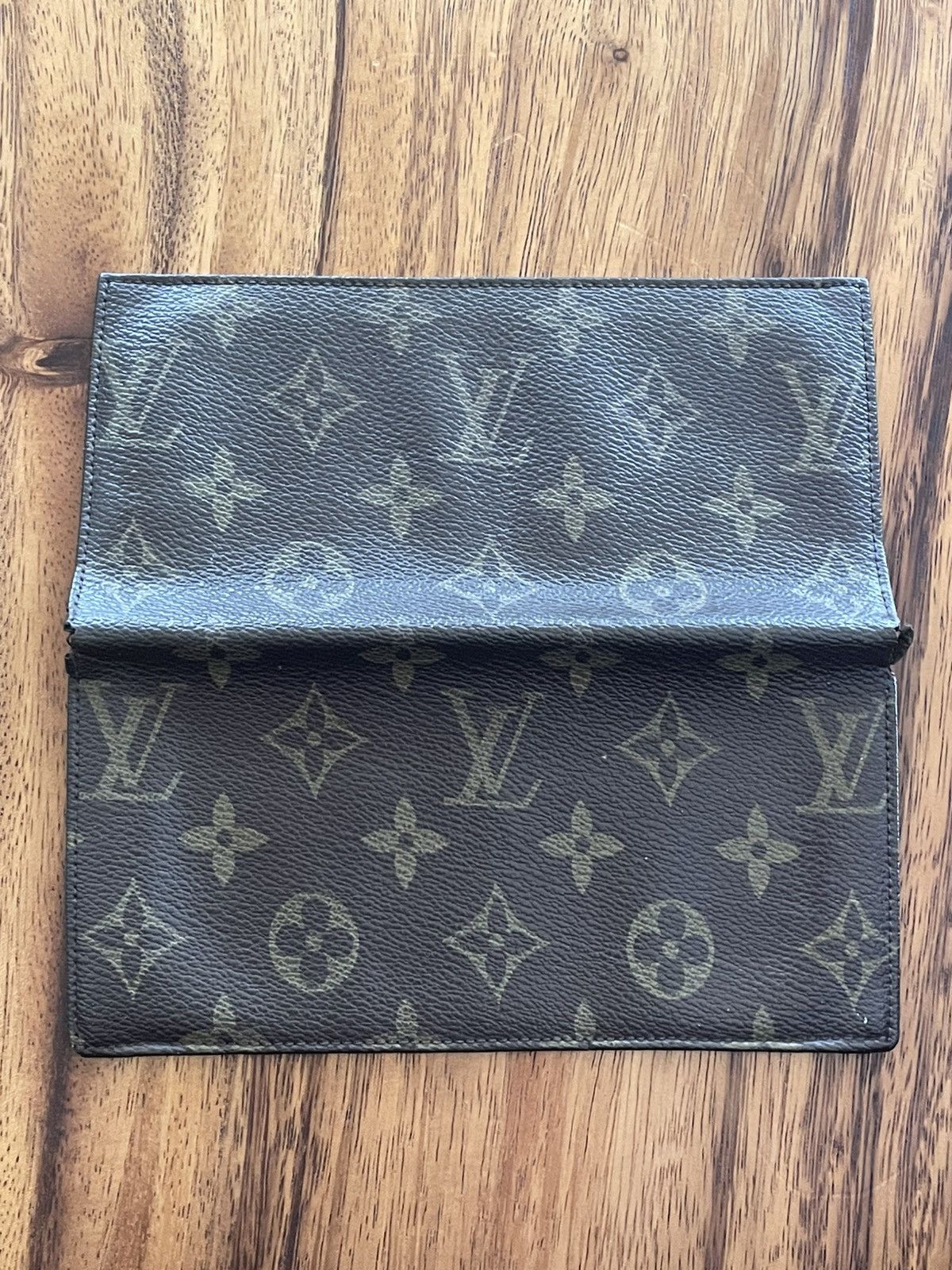 Louis Vuitton Louis Vuitton Wallet Size ONE SIZE - 8 Thumbnail