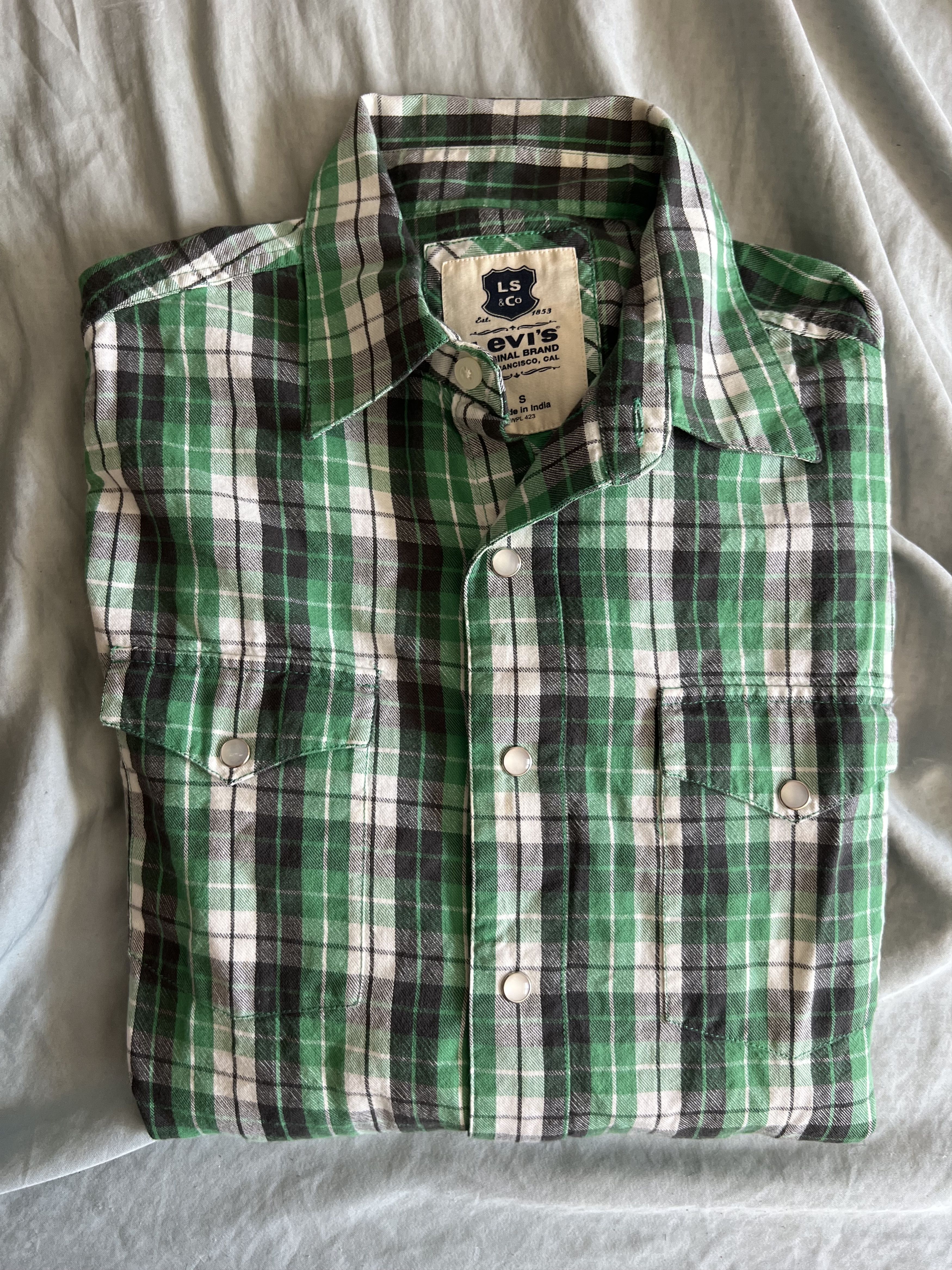 Levi's Levi's western button up shirt in plaid small $89.50 Size US S / EU 44-46 / 1 - 1 Thumbnail