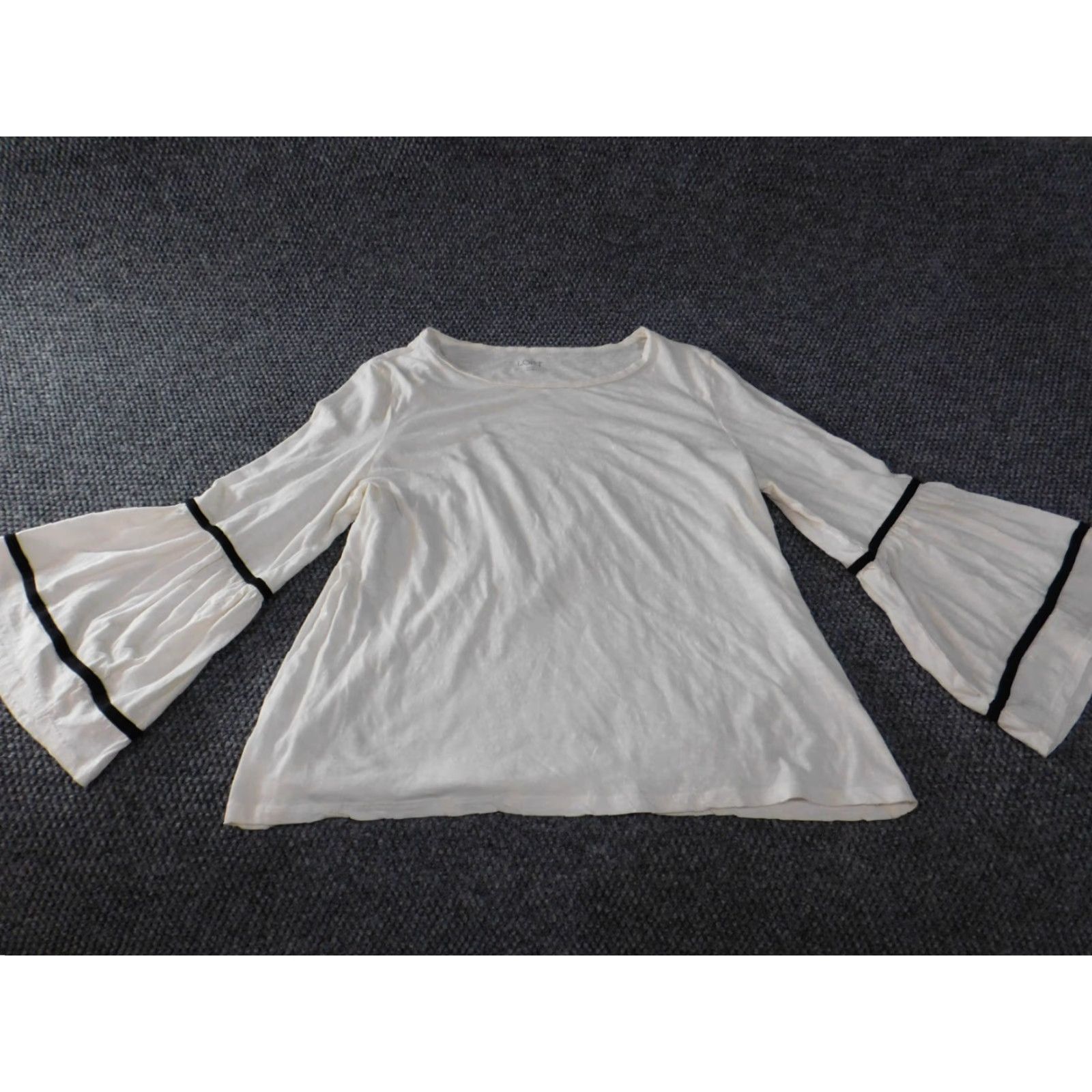 Ann Taylor Loft Blouse L Beige Womens Crew Neck Bell Sleeve Cotton Knit Casual Ann Taylor Loft Size L / US 10 / IT 46 - 2 Thumbnail