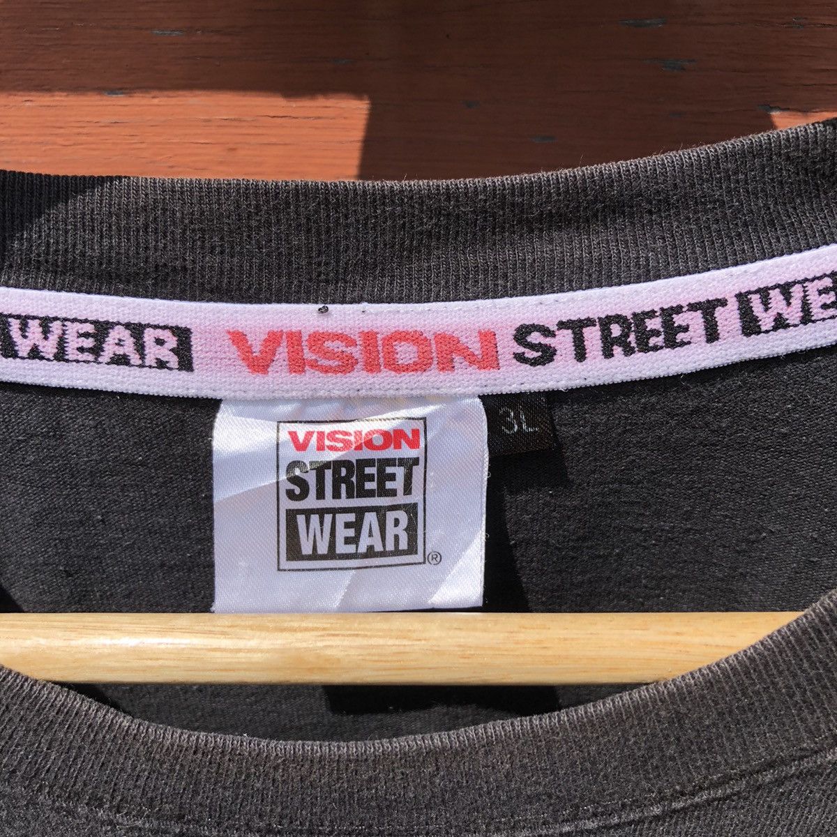 Vision Streetwear Vintage Faded Vision Streetwear Sumo 3L Tshirt Size US XXL / EU 58 / 5 - 5 Thumbnail