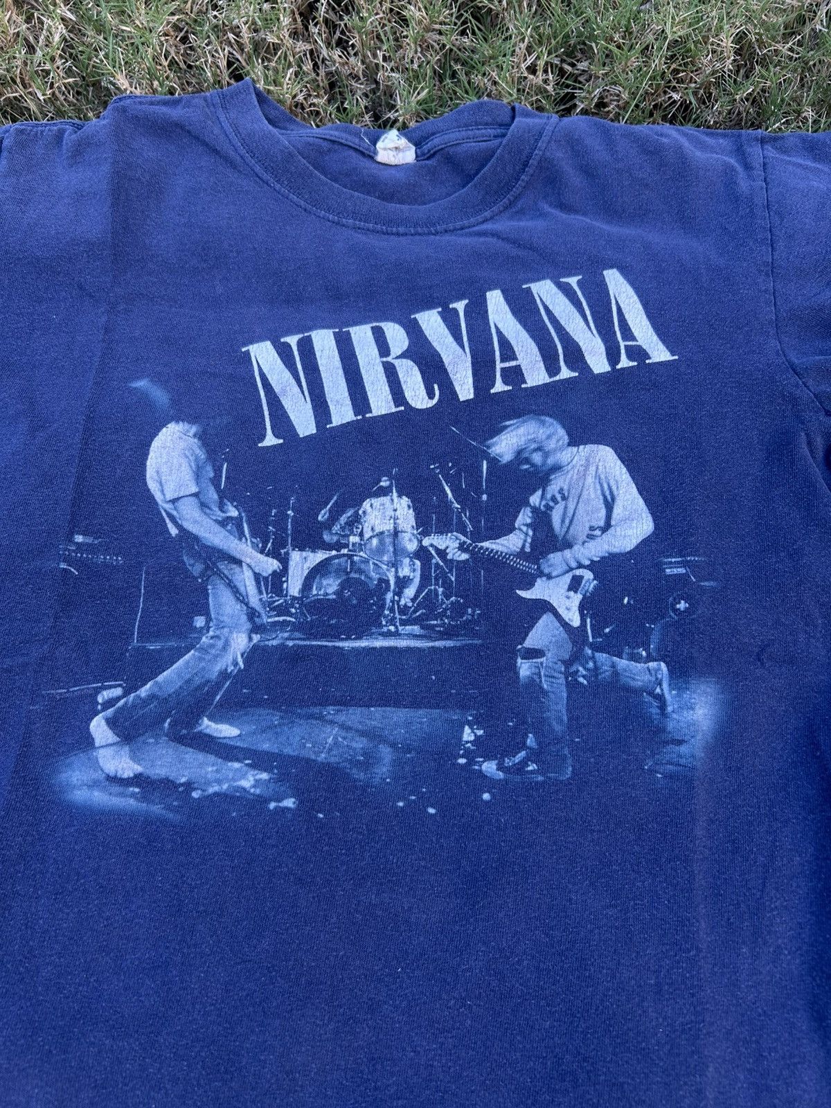 Band Tees Vintage Rare 2009 Nirvana Band Tee Size US M / EU 48-50 / 2 - 2 Thumbnail