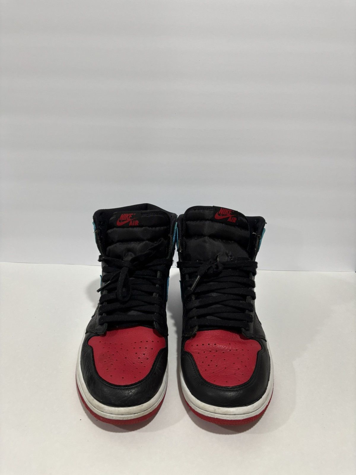 Jordan Brand Jordan 1 Retro "NC to CHI" Size US 11.5 / EU 44-45 - 5 Thumbnail